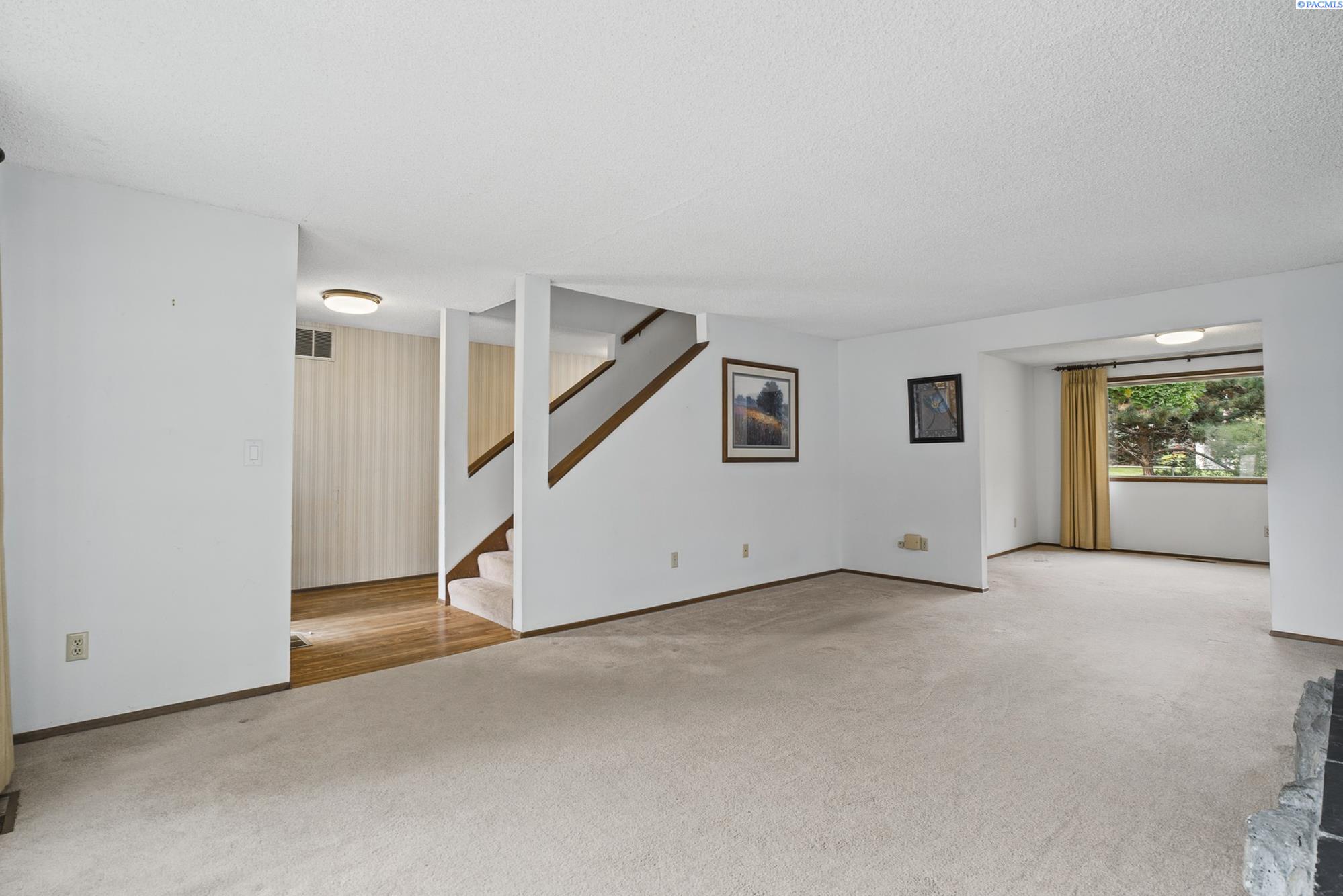 908 S Wilson Ct, Kennewick, WA 99336