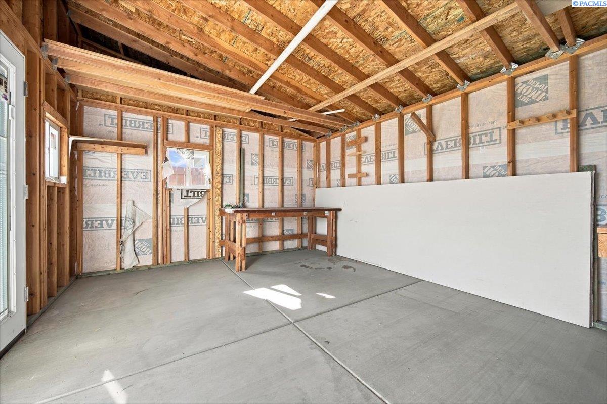 9305 W 9th Pl, Kennewick, WA 99336
