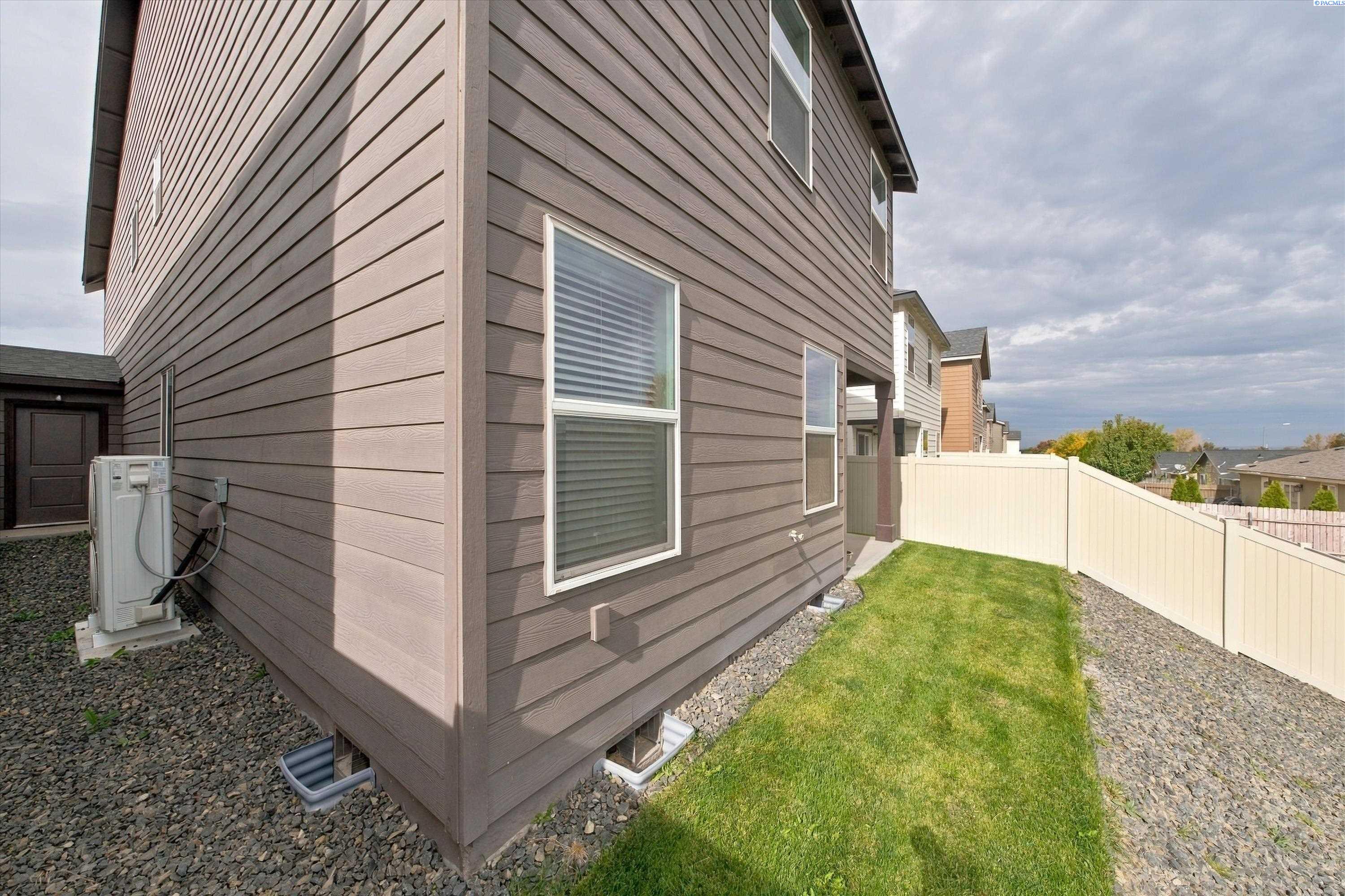 725 S Yolo Pl, Kennewick, WA 99336