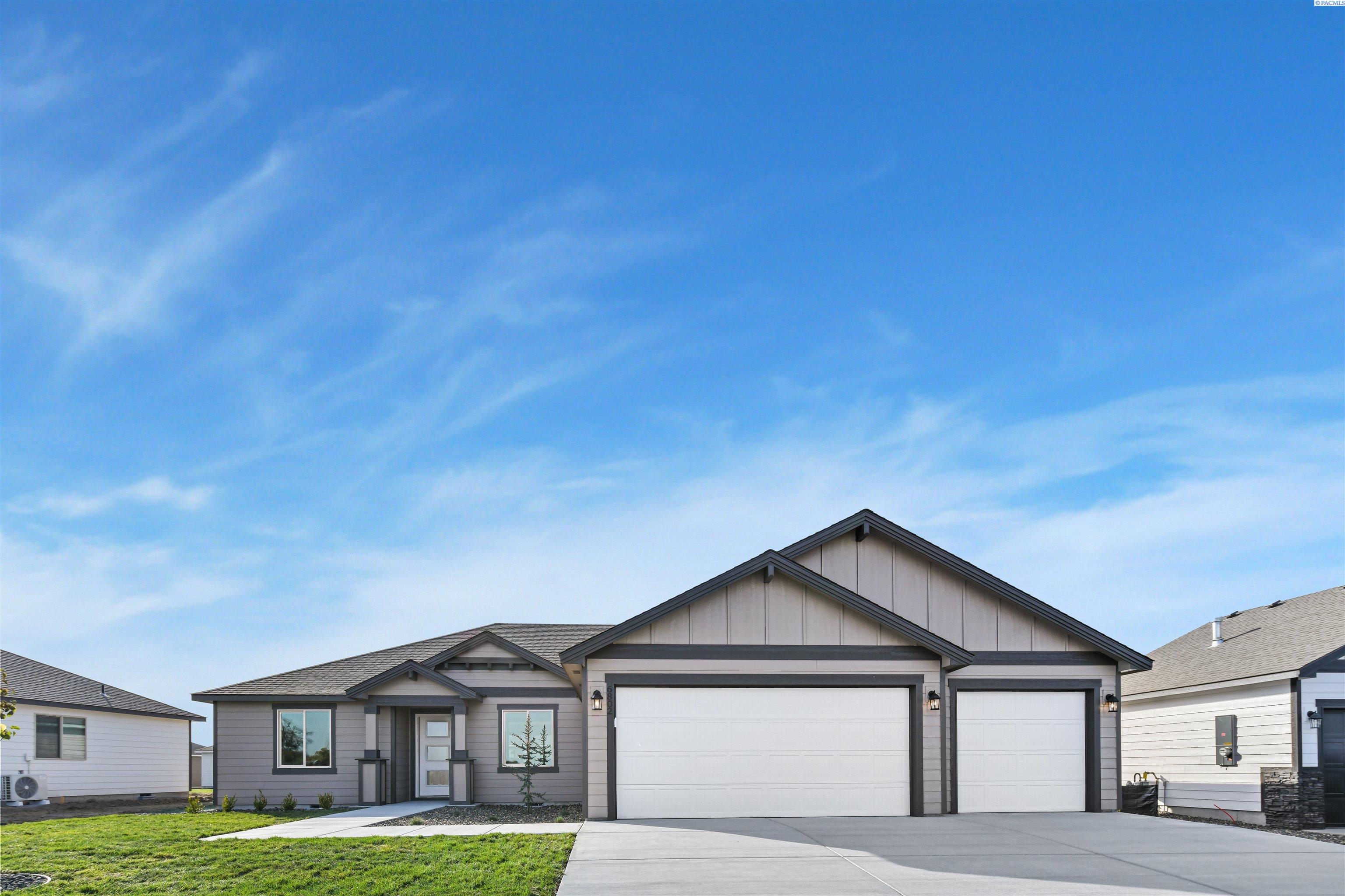 6802 Road 104, Pasco, WA 99301