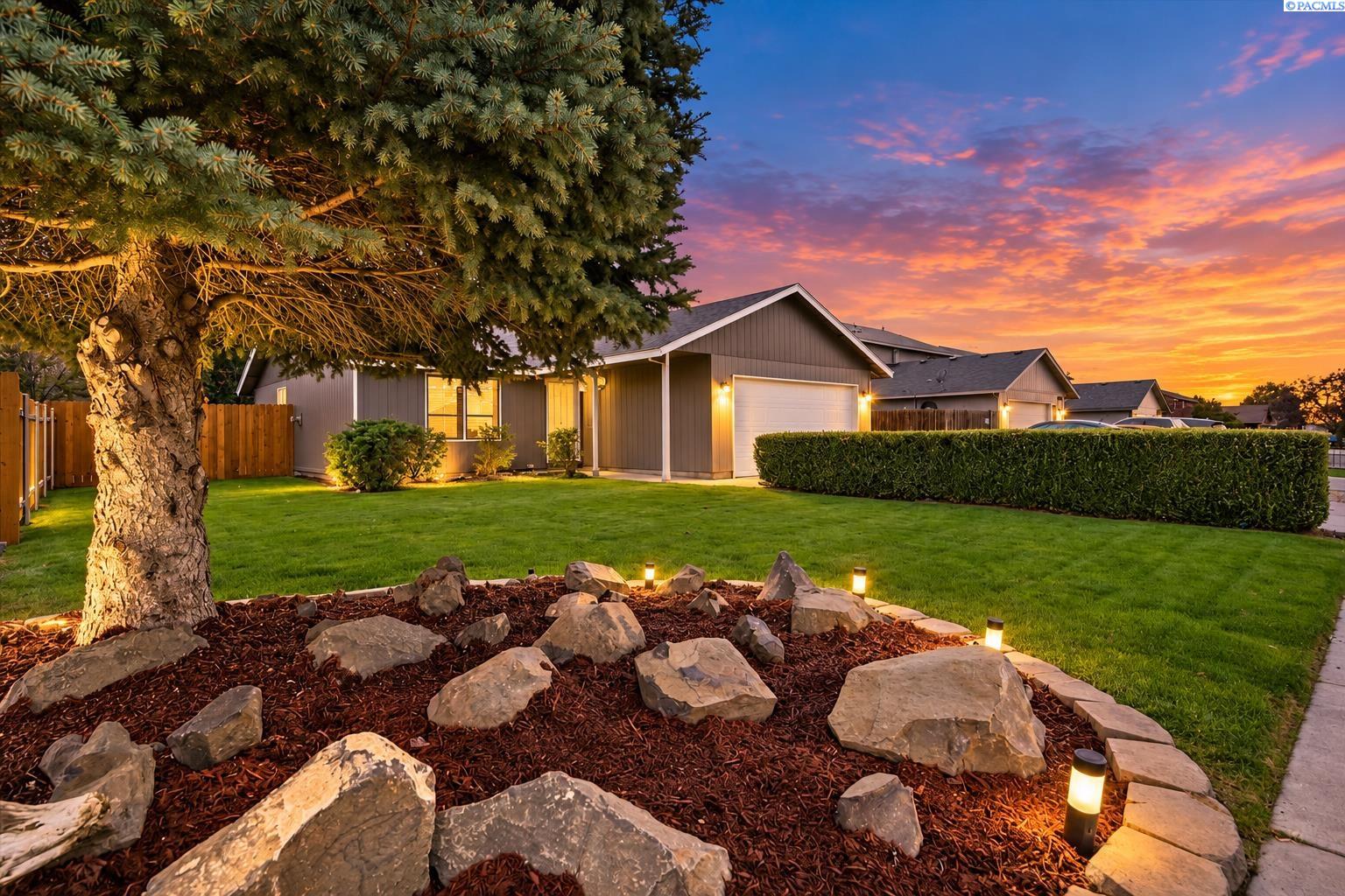 6408 Fenway Dr, Pasco, WA 99301