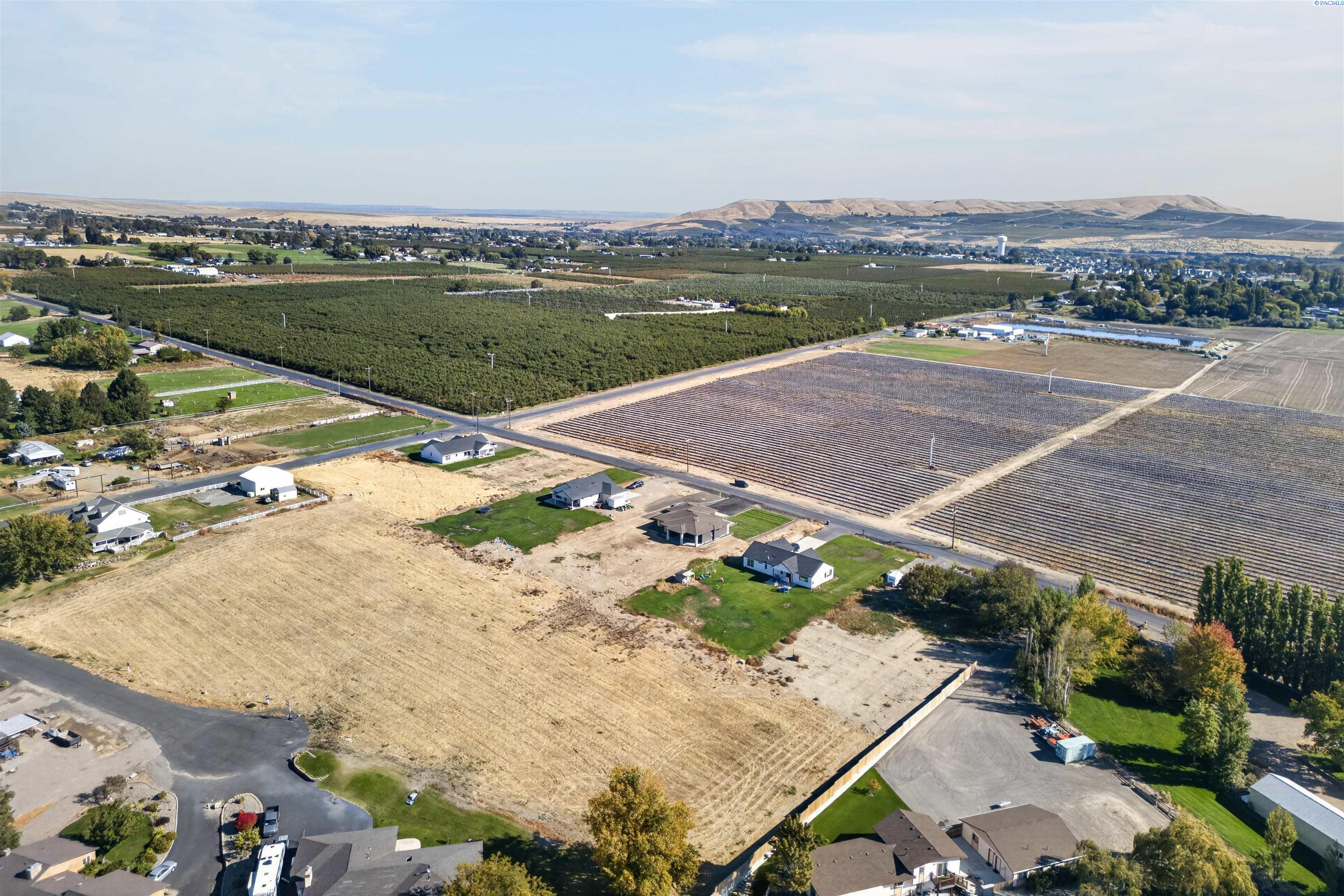 43860 N Whan Rd, Benton City, WA 99350