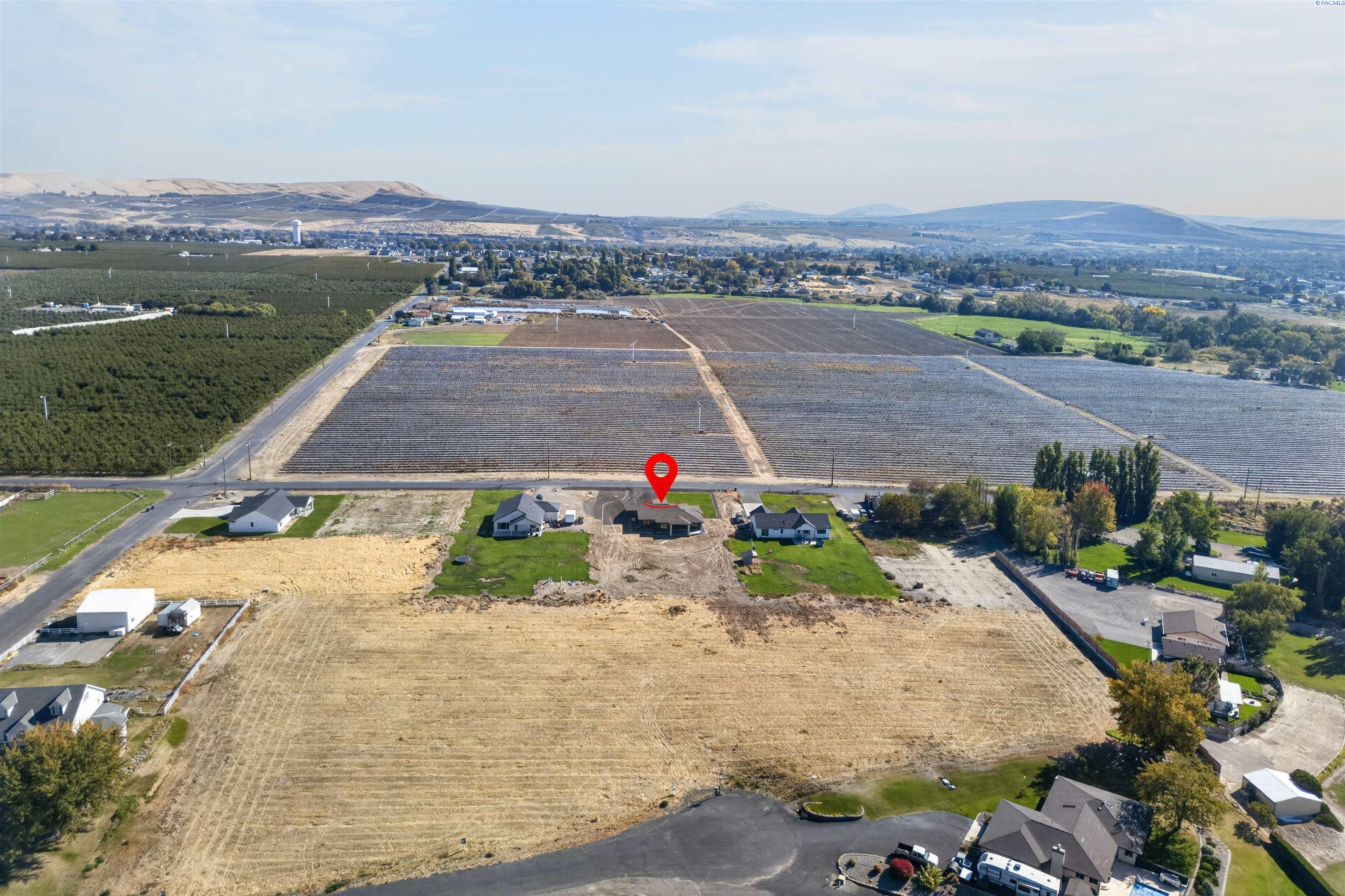 43860 N Whan Rd, Benton City, WA 99350