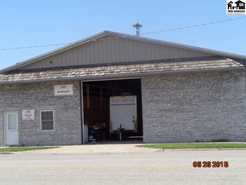 116 S Main St, Galva, KS 67443