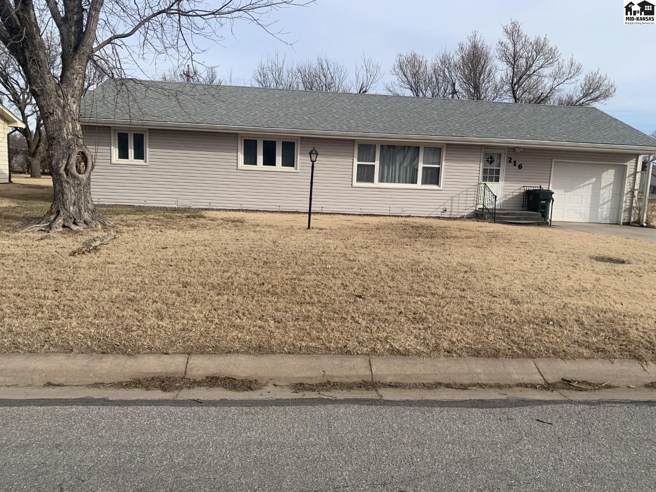 216 S Clark, Lyons, KS 67554