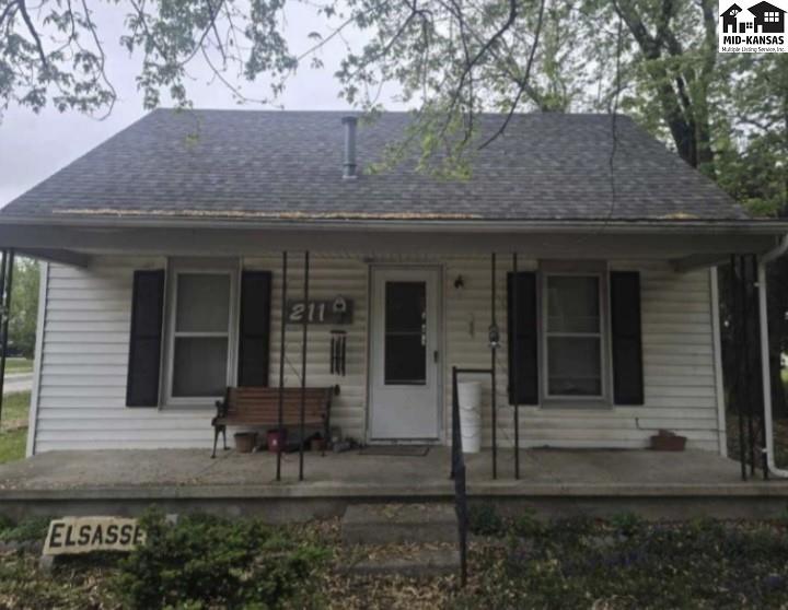 211 N 2nd St, Canton, KS 67428