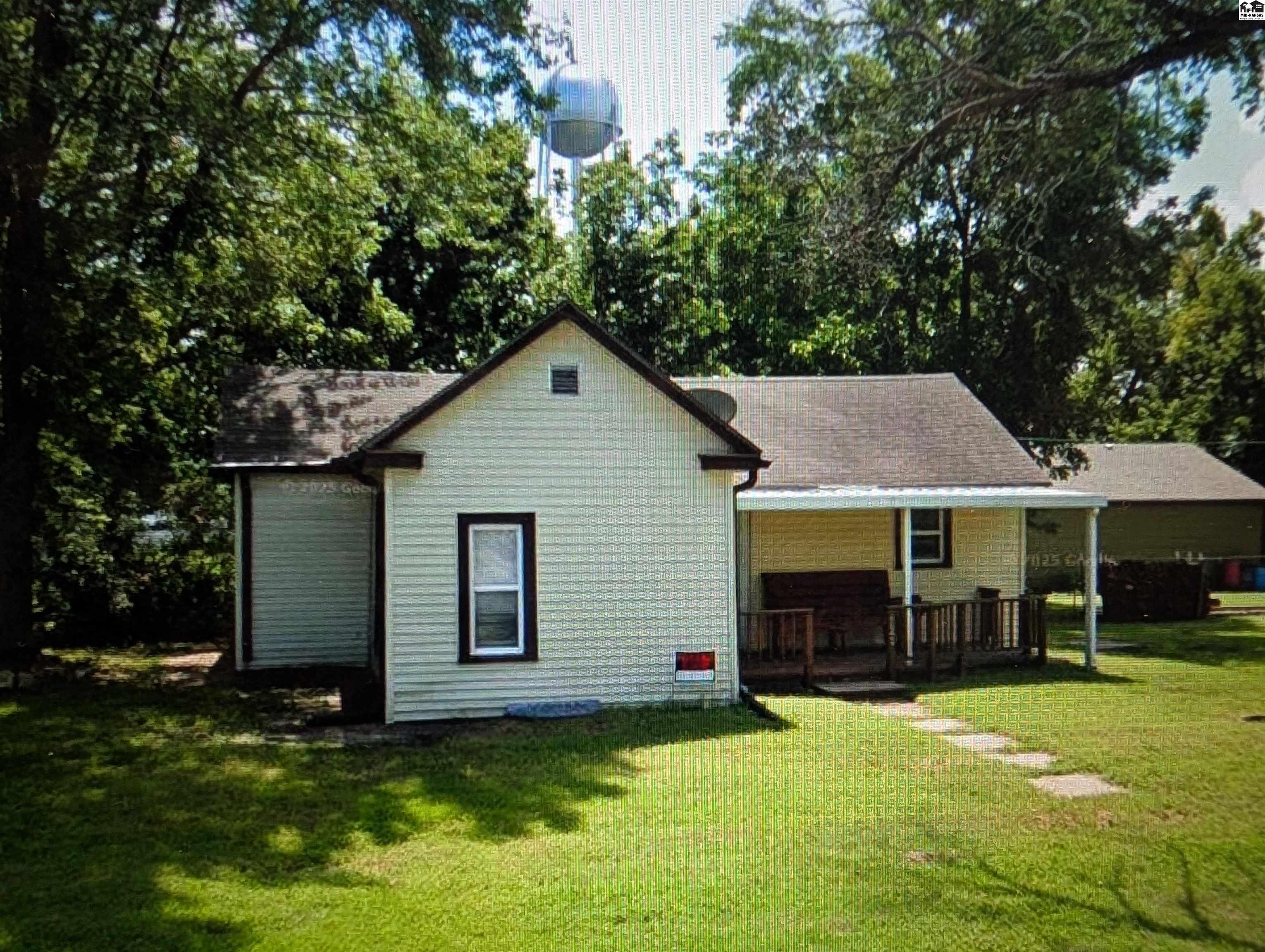 121 E Central Ave, Whitewater, KS 67154