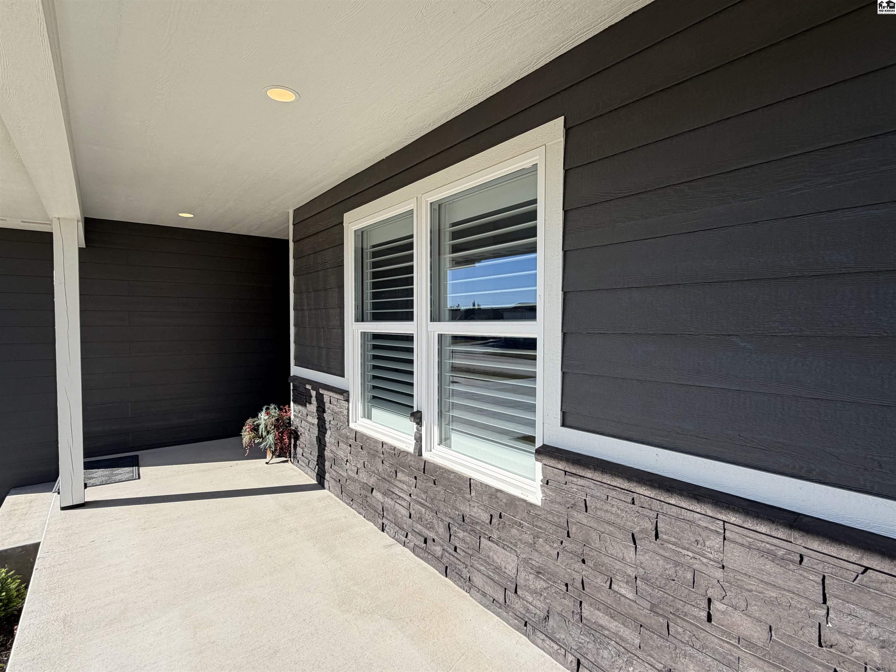 1221 Genesis Dr, Mcpherson, KS 67460