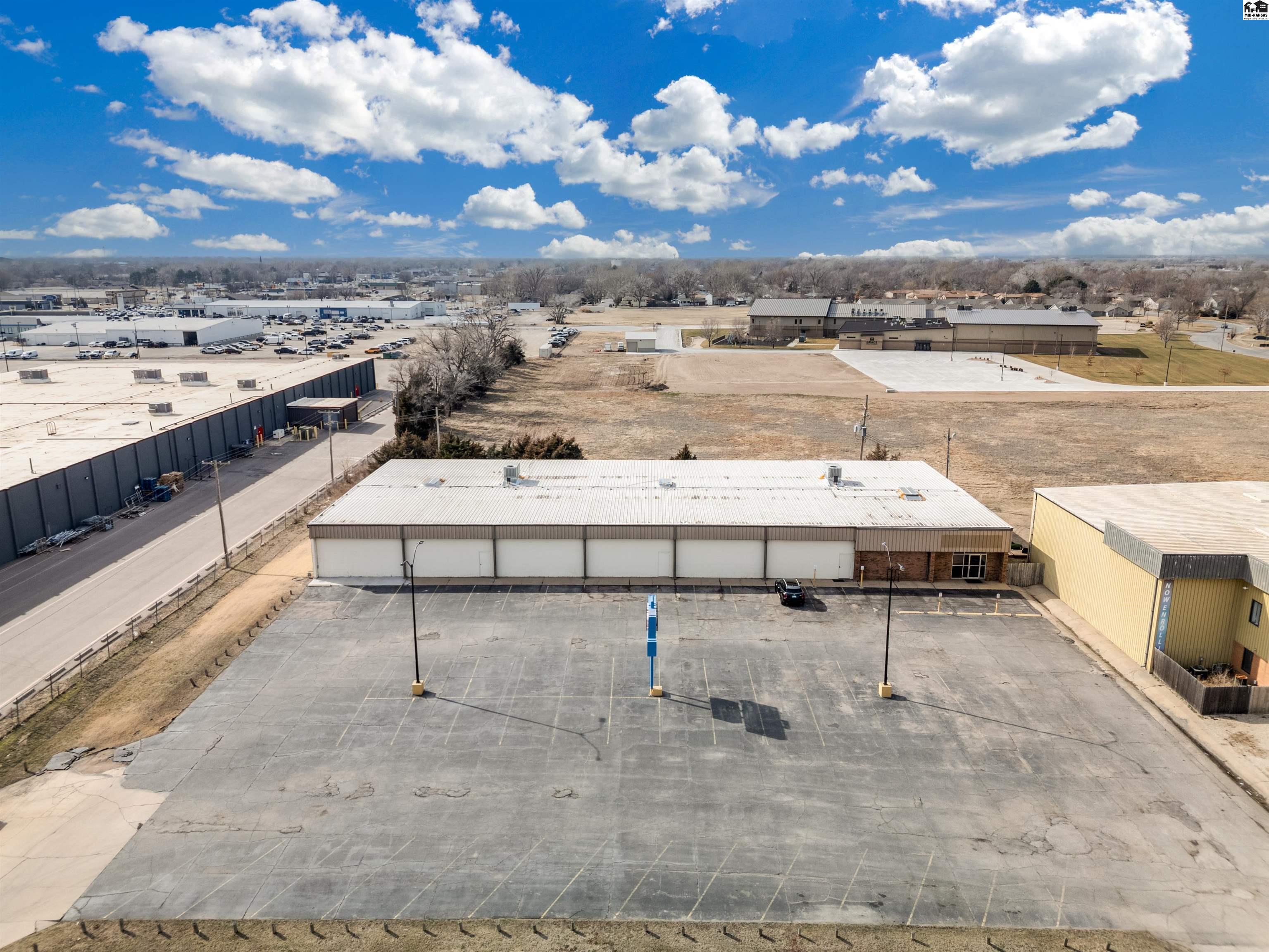 3101 N Lorraine St, Hutchinson, KS 67502