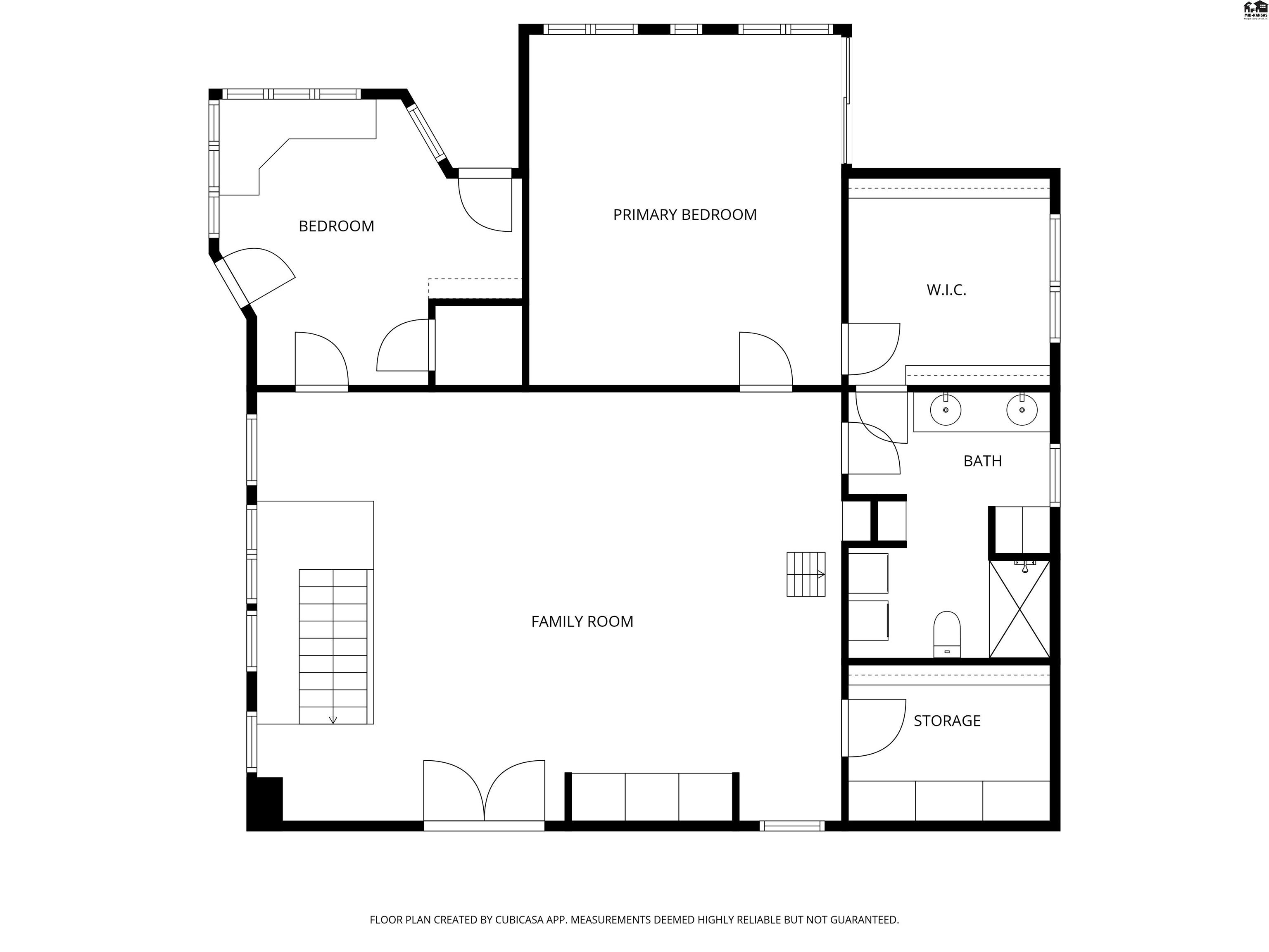 8 N Lake Dr, Hutchinson, KS 67501