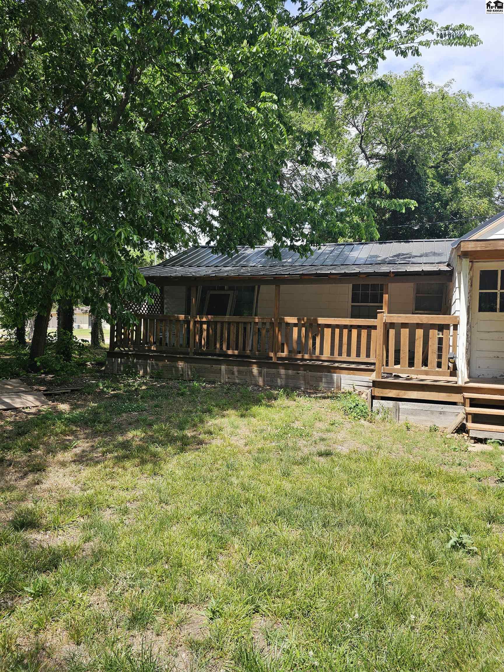 701 W Avenue A, Mcpherson, KS 67460