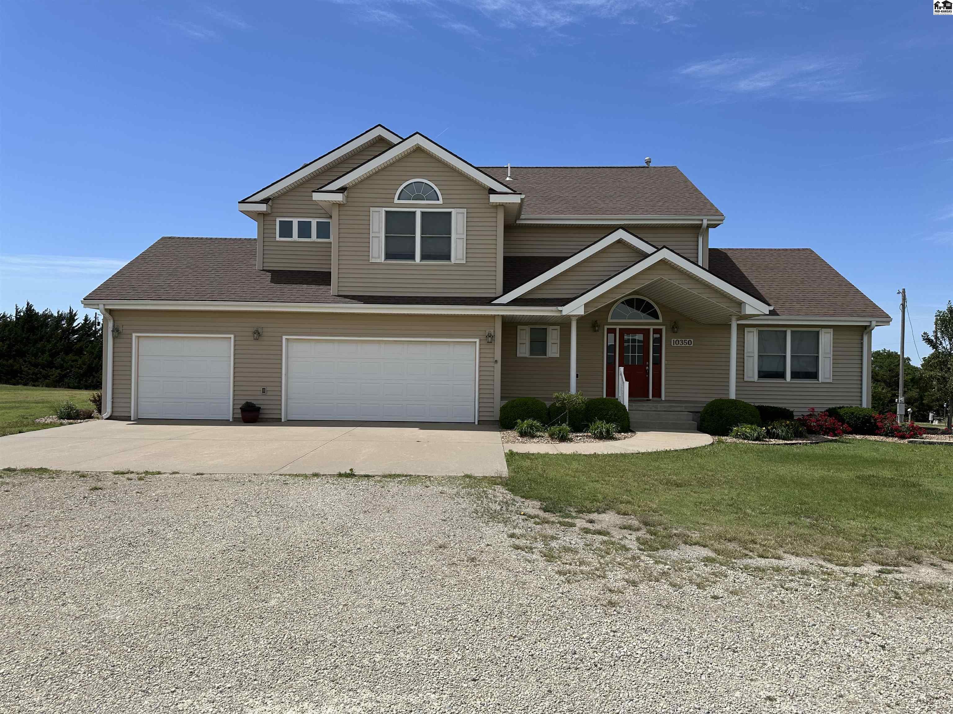 10350 SW Lakeview Dr, Pratt, KS 67124