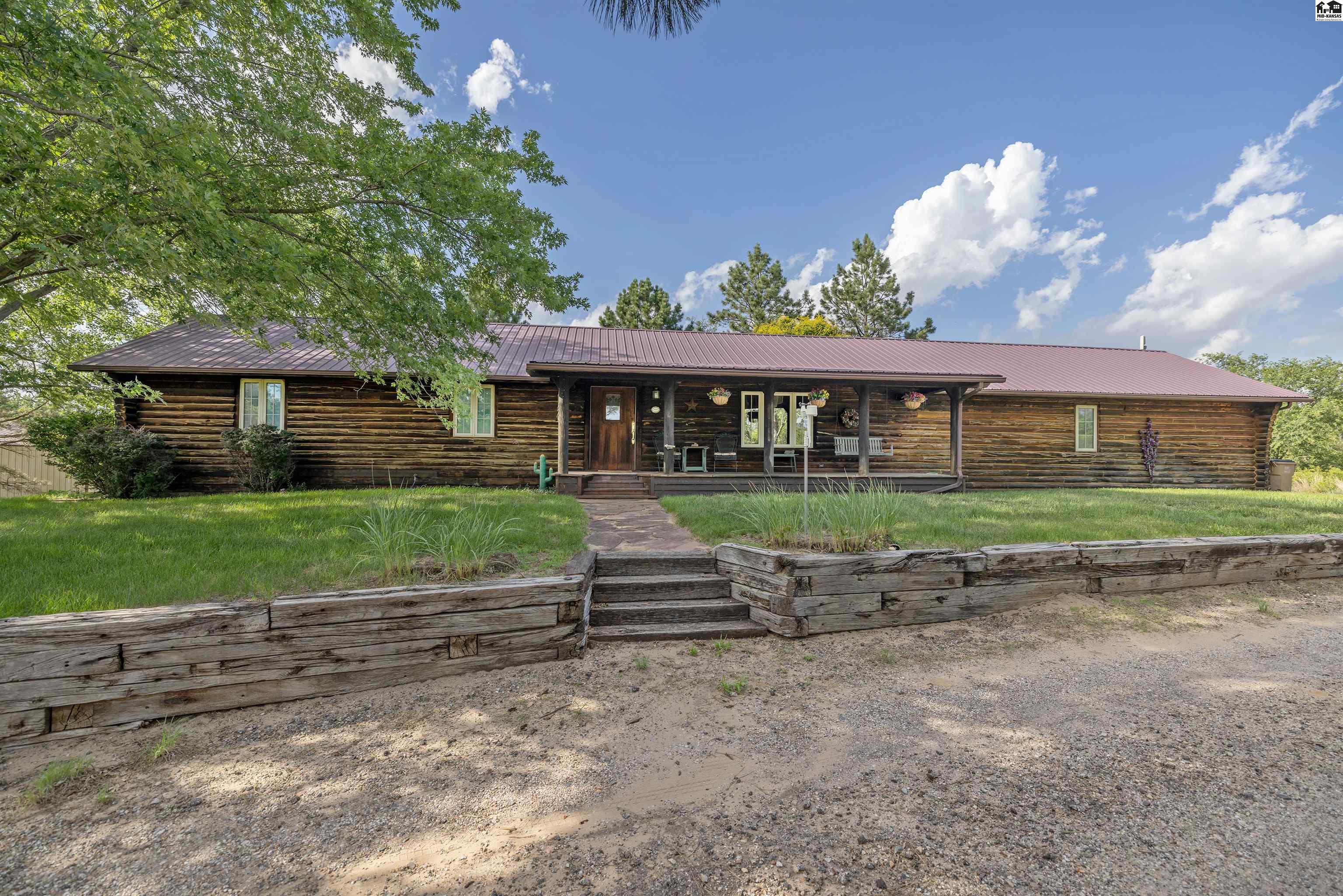 800 E 71st Ave, Hutchinson, KS 67502
