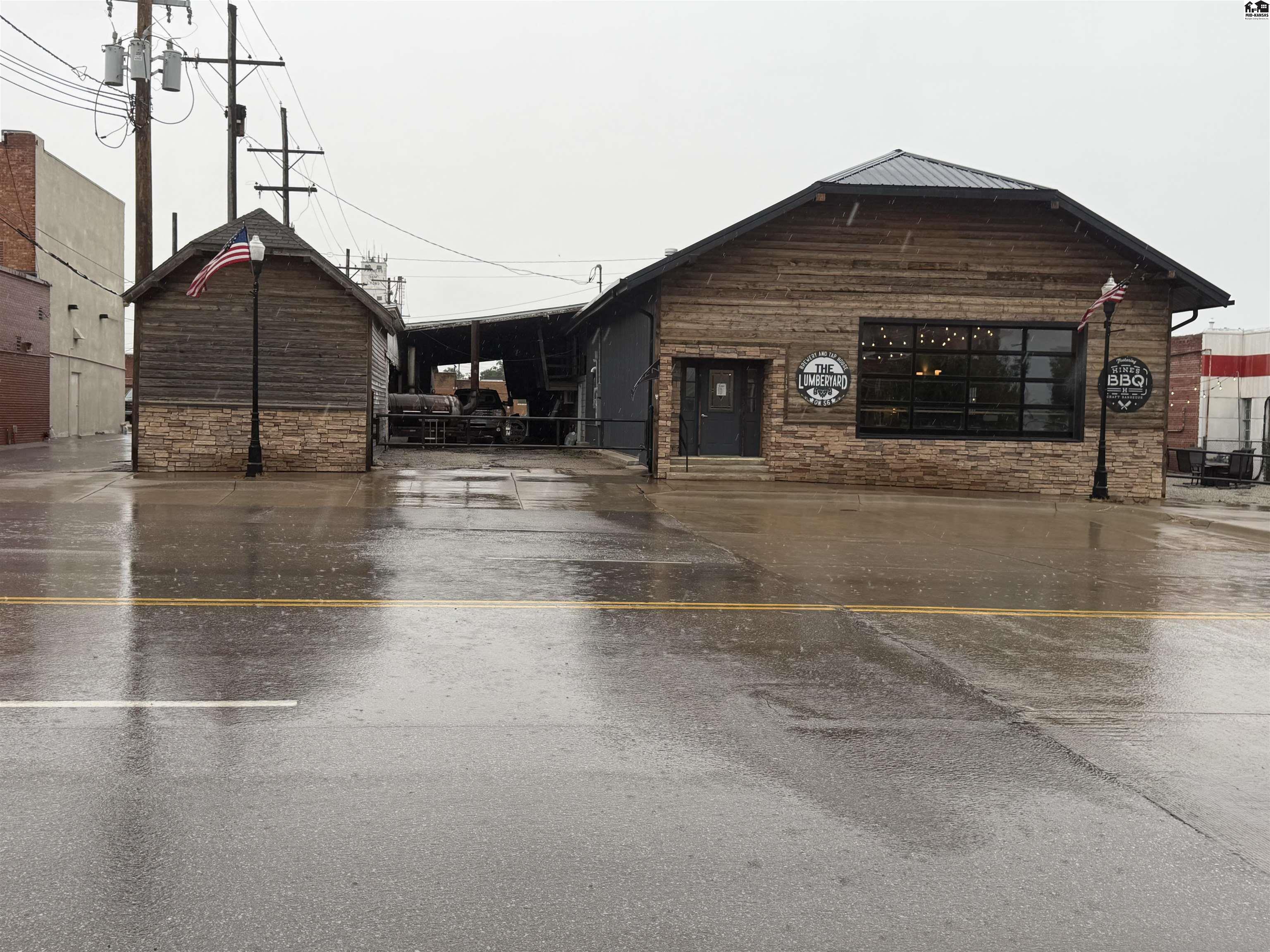 113 E Main, Lyons, KS 67554