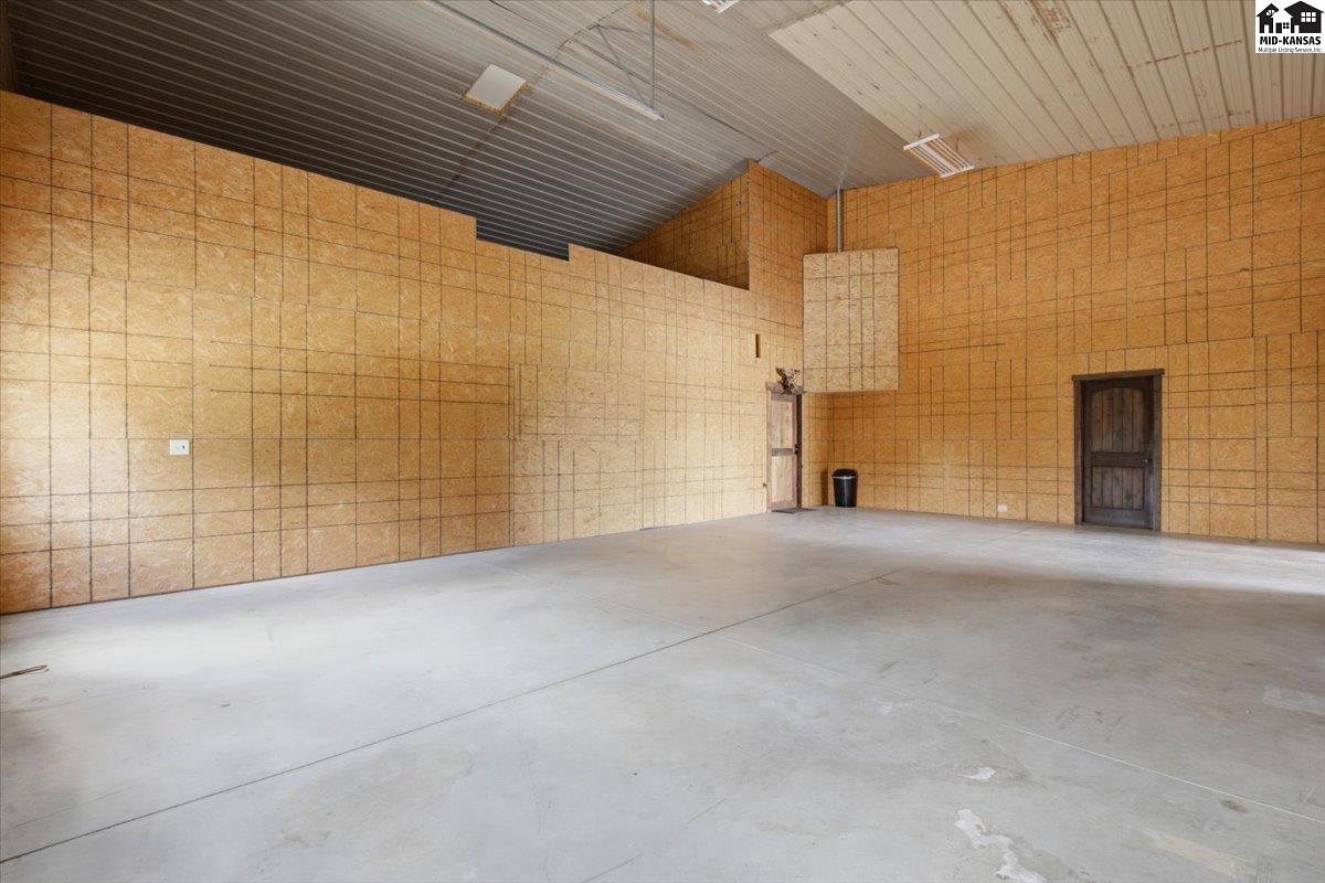 3707 N Willison Rd, Buhler, KS 67522