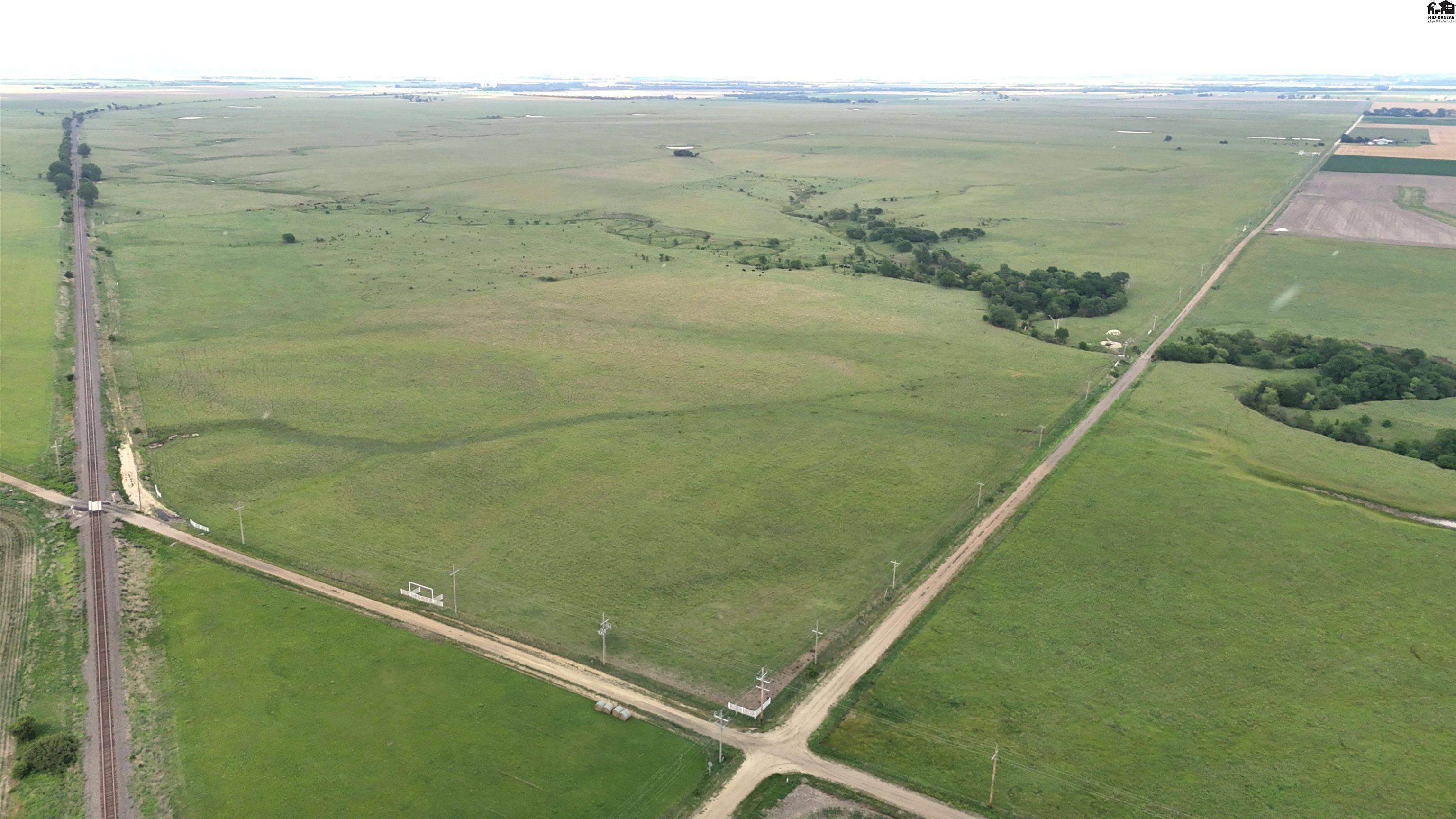 000 300th, Durham, KS 67438