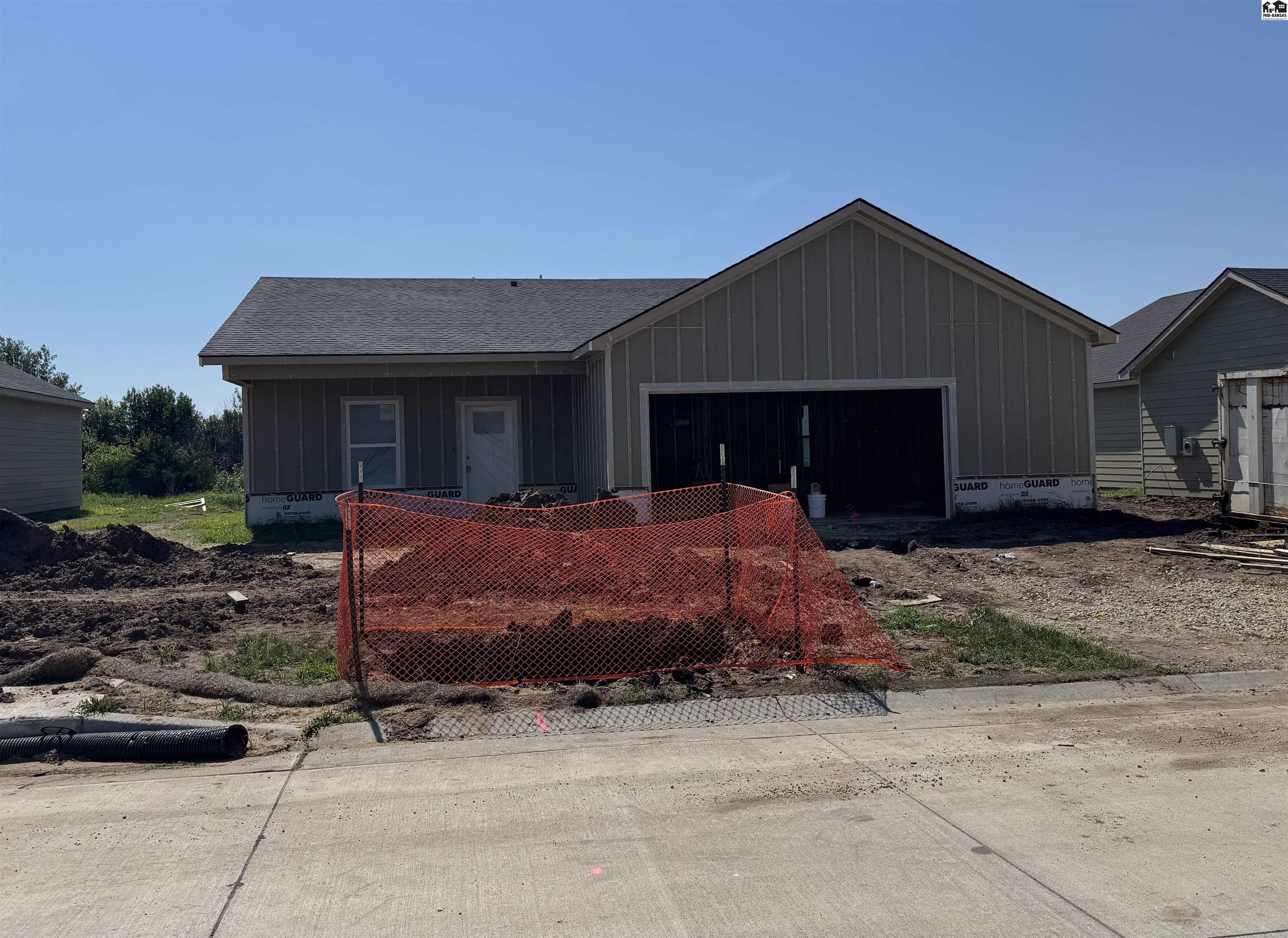 1033 Clubhouse Dr Block 5 Lot 22, Mcpherson, KS 67460