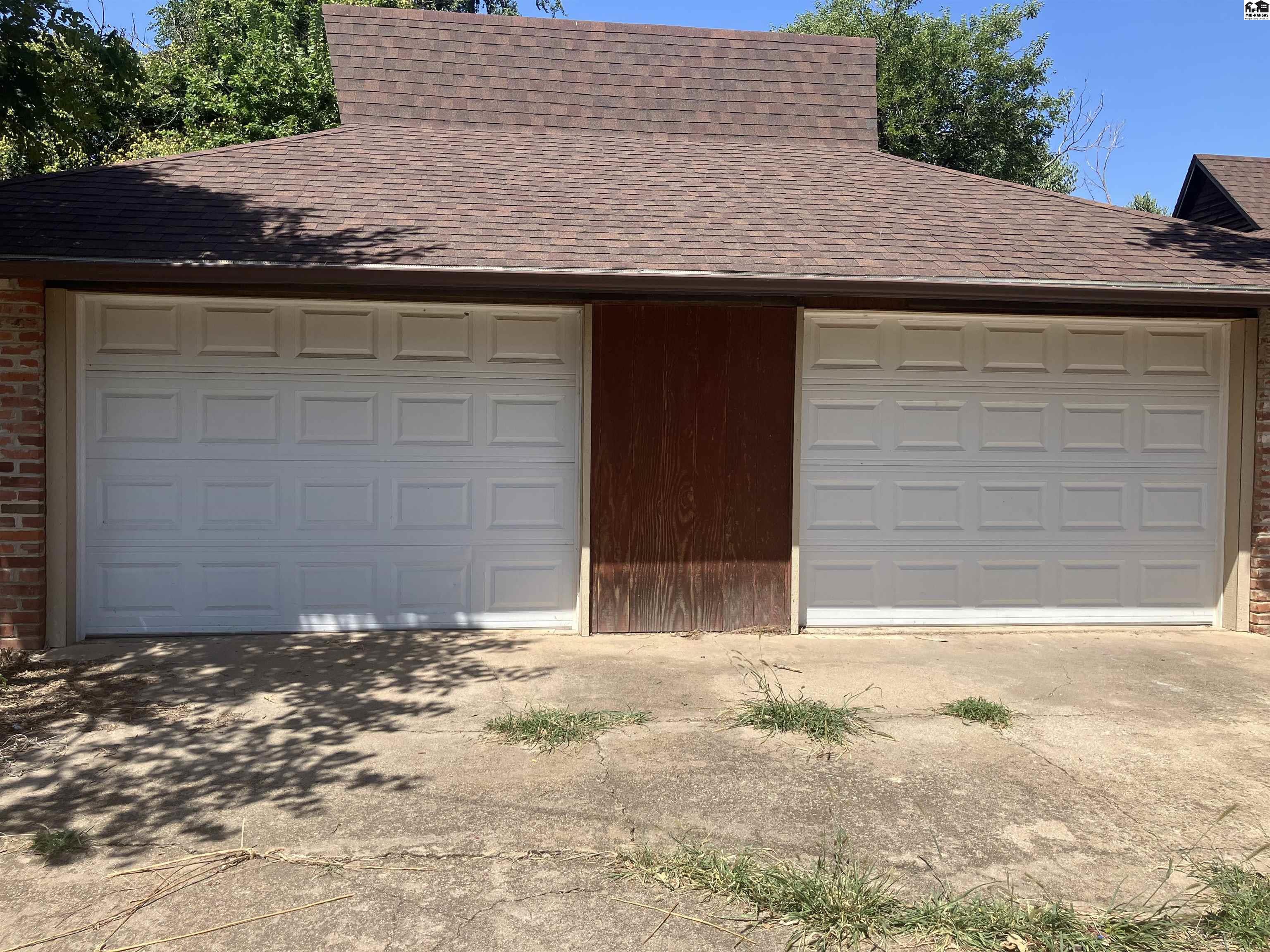 311 N Martin St, Turon, KS 67583