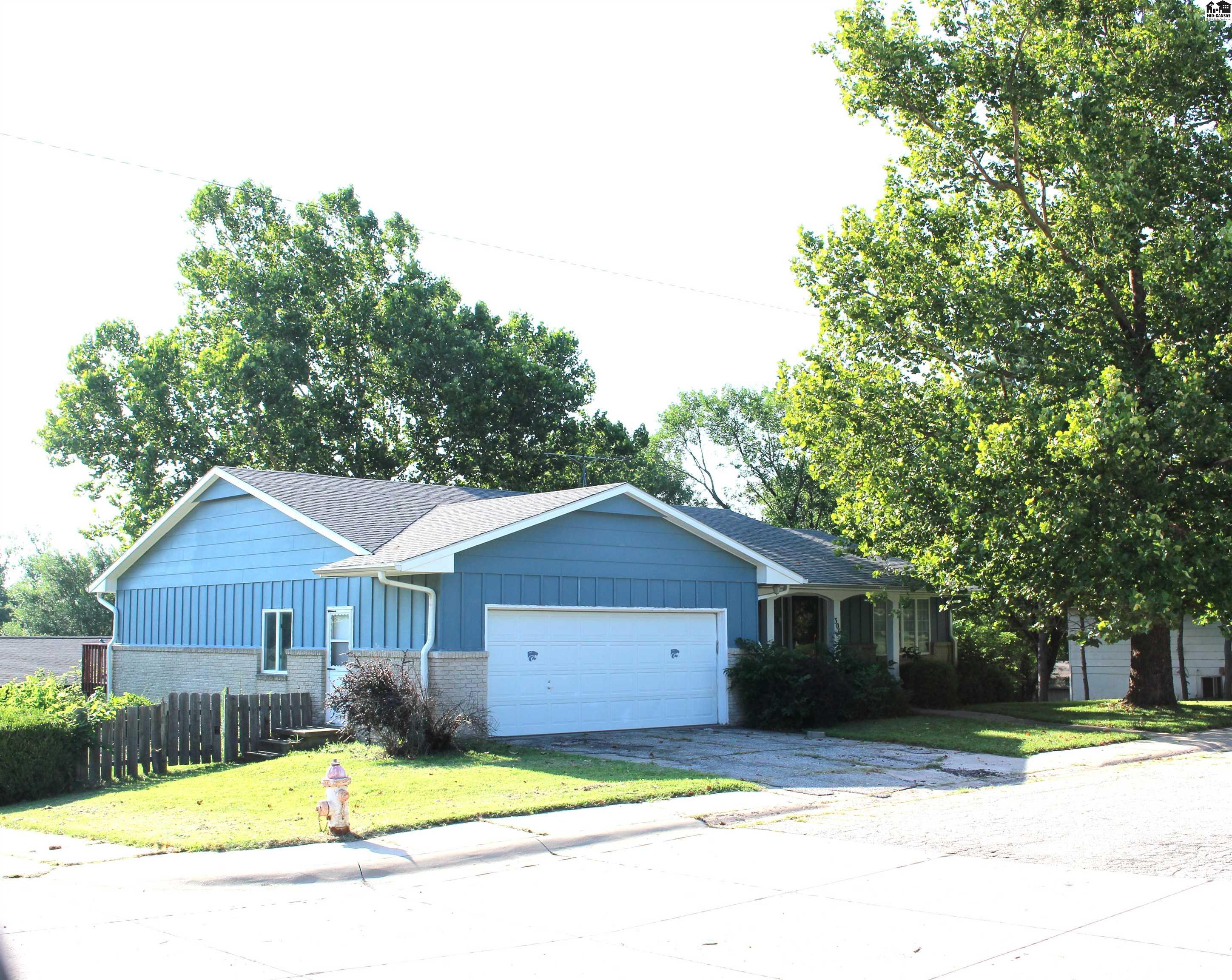 306 S Thorp St, Marion, KS 66861
