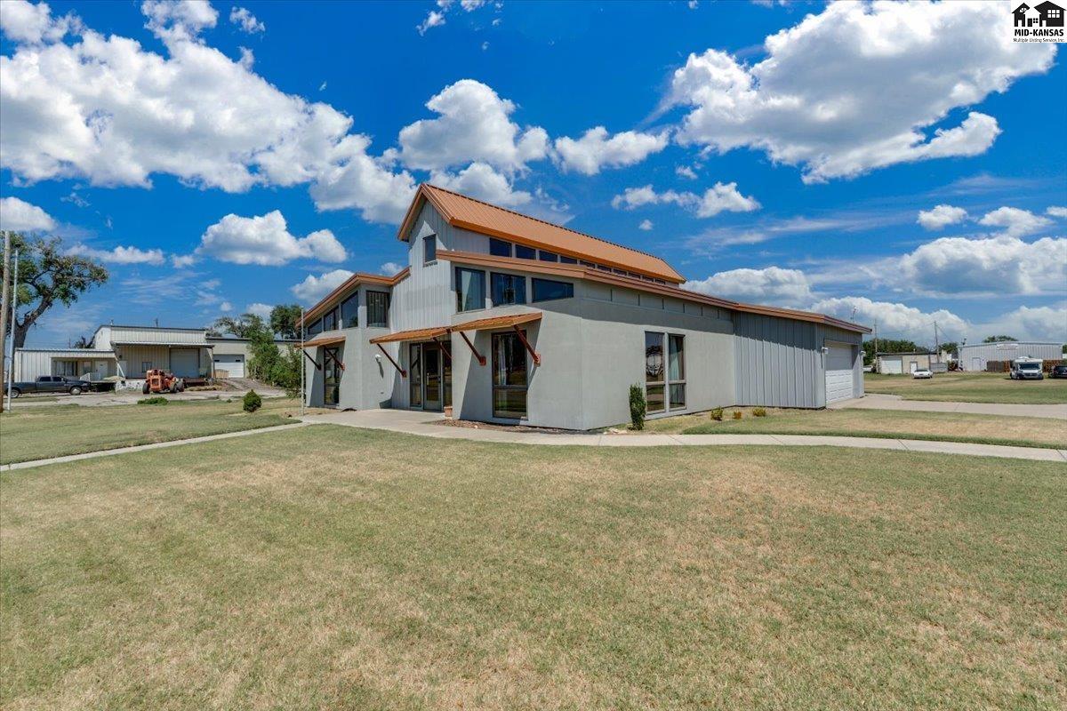 500 N Walnut St, South Hutchinson, KS 67505