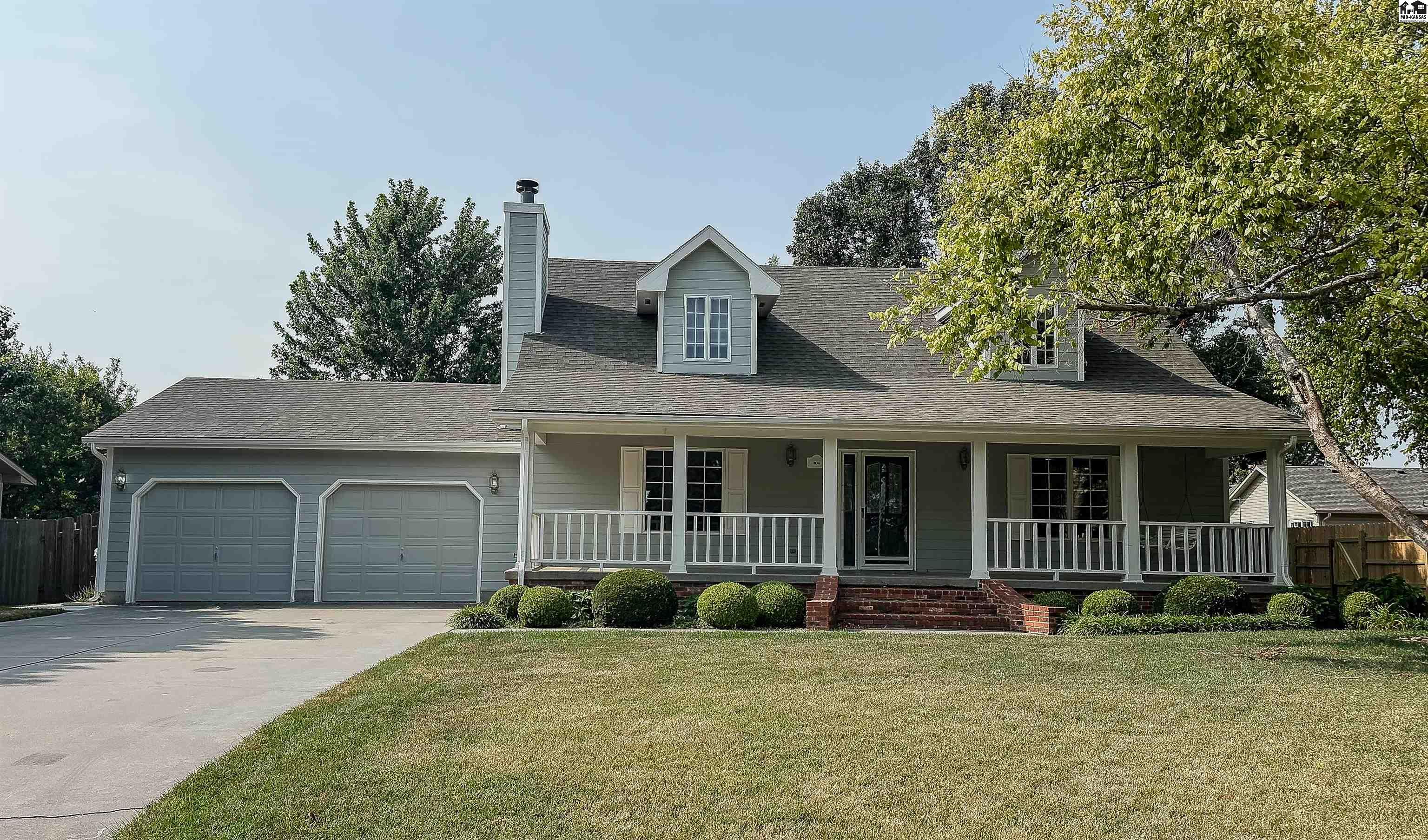 304 Crestview Ave, Mcpherson, KS 67460