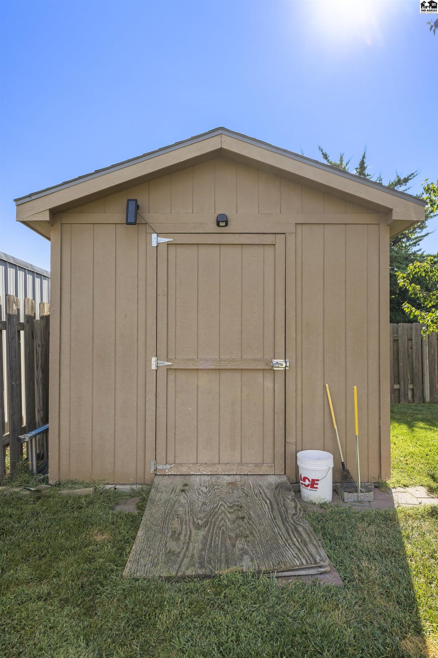 1412 Westwood Dr, Mcpherson, KS 67460