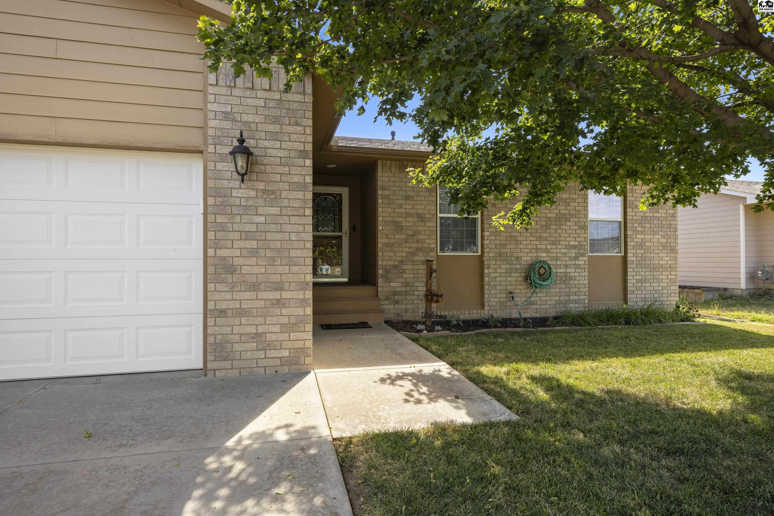 1412 Westwood Dr, Mcpherson, KS 67460