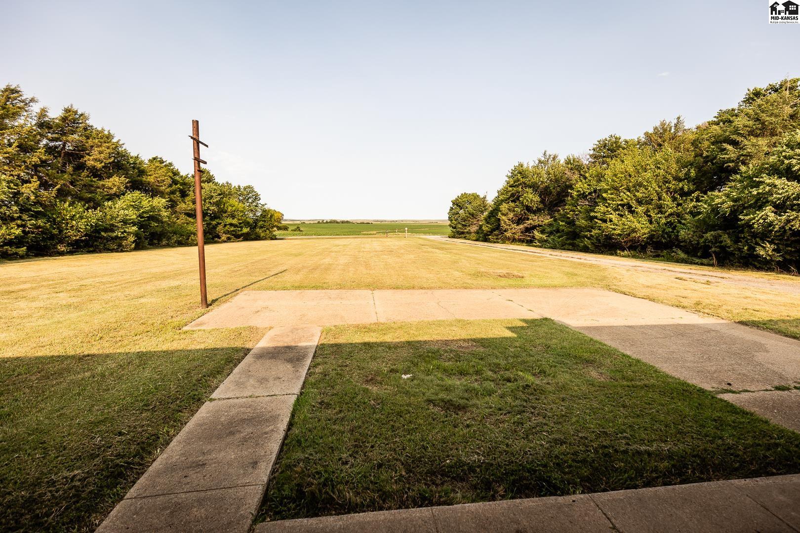 165 N 290th Rd, Tescott, KS 67423