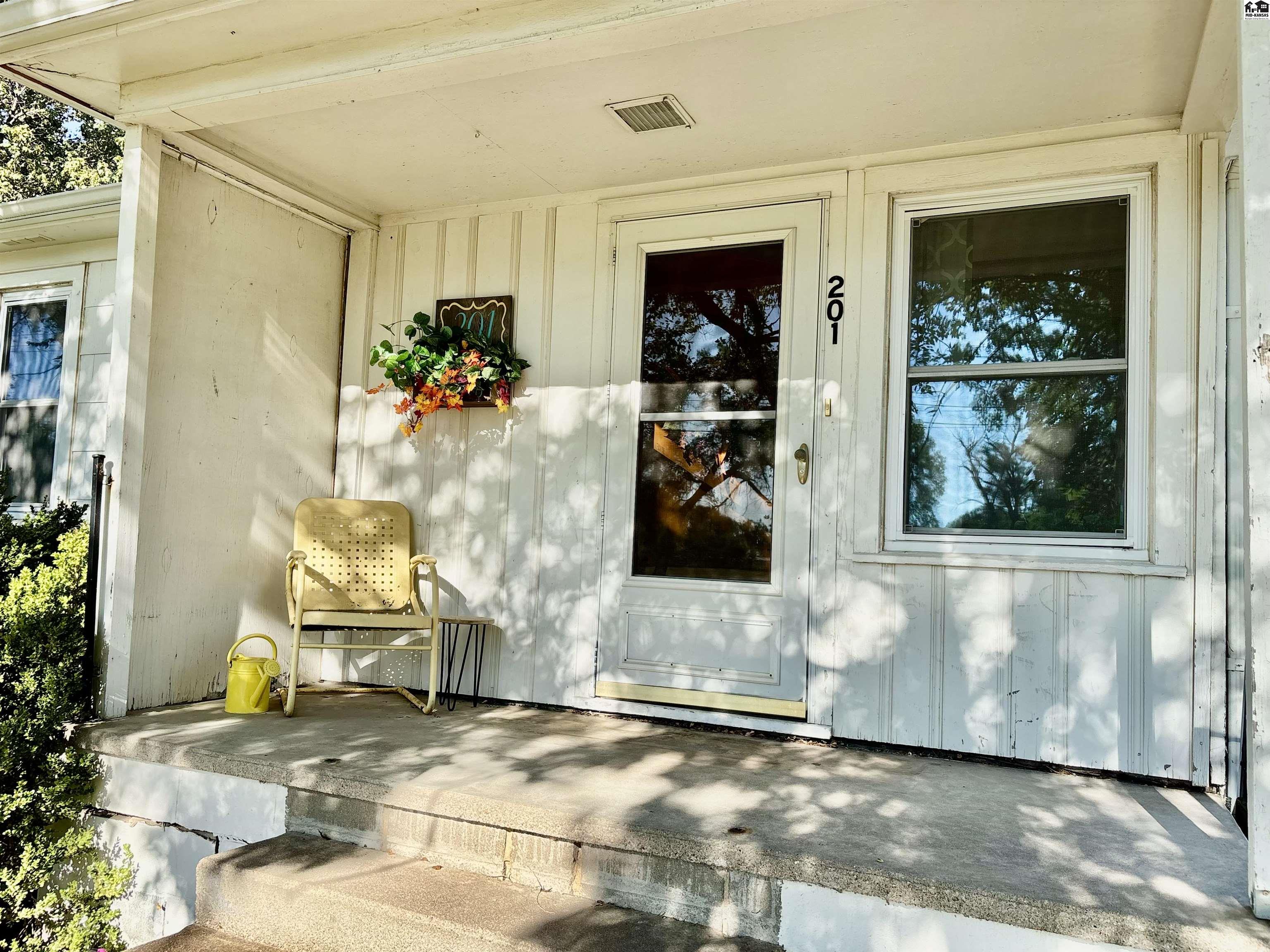 201 S Hickory St, Mcpherson, KS 67460