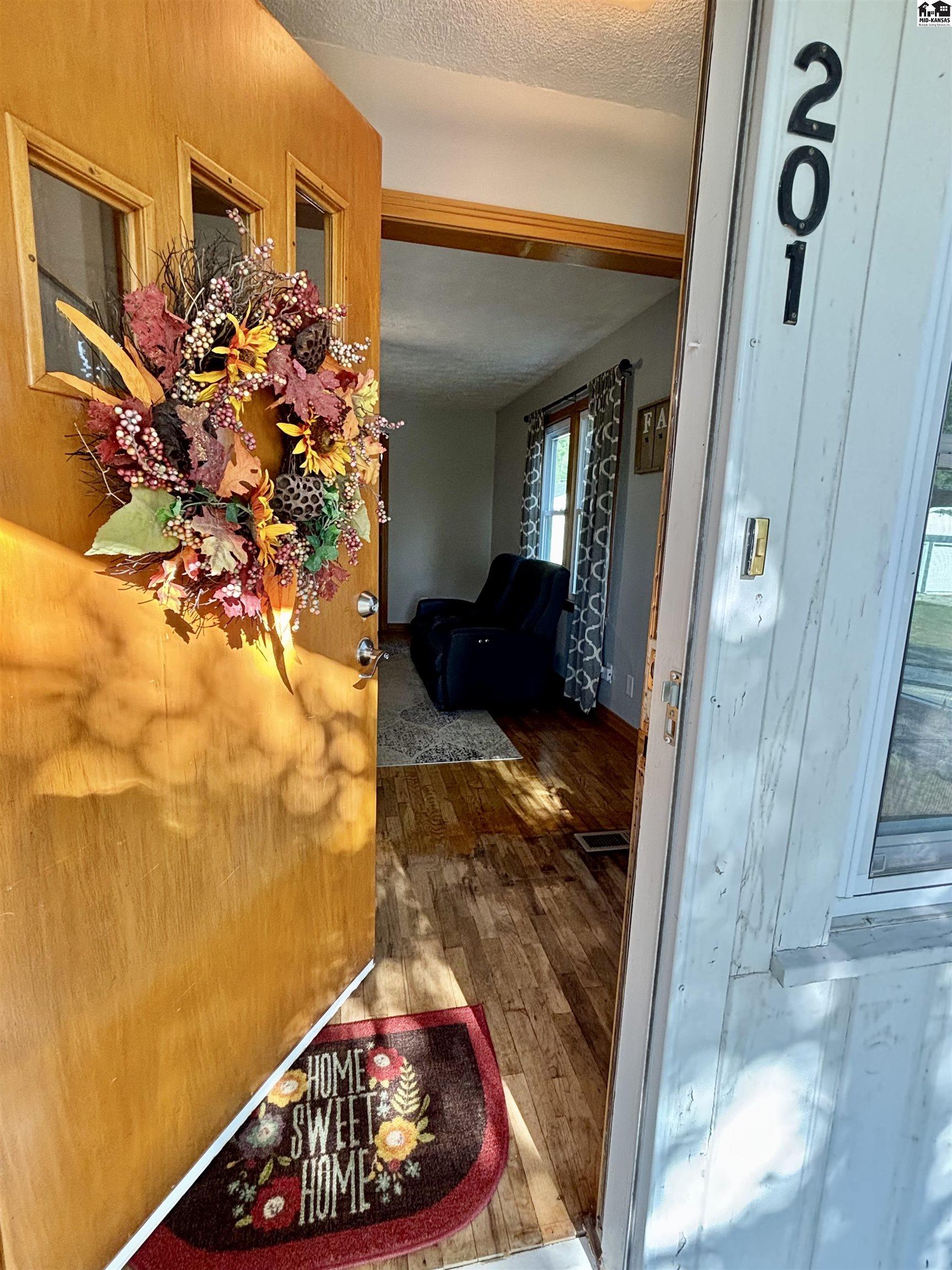 201 S Hickory St, Mcpherson, KS 67460