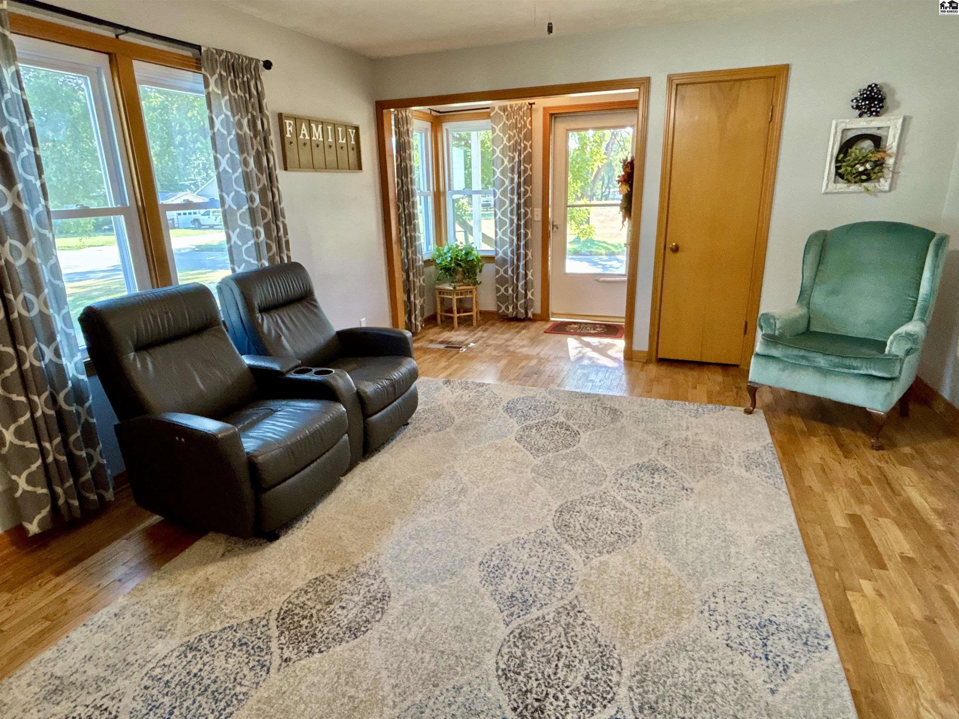 201 S Hickory St, Mcpherson, KS 67460