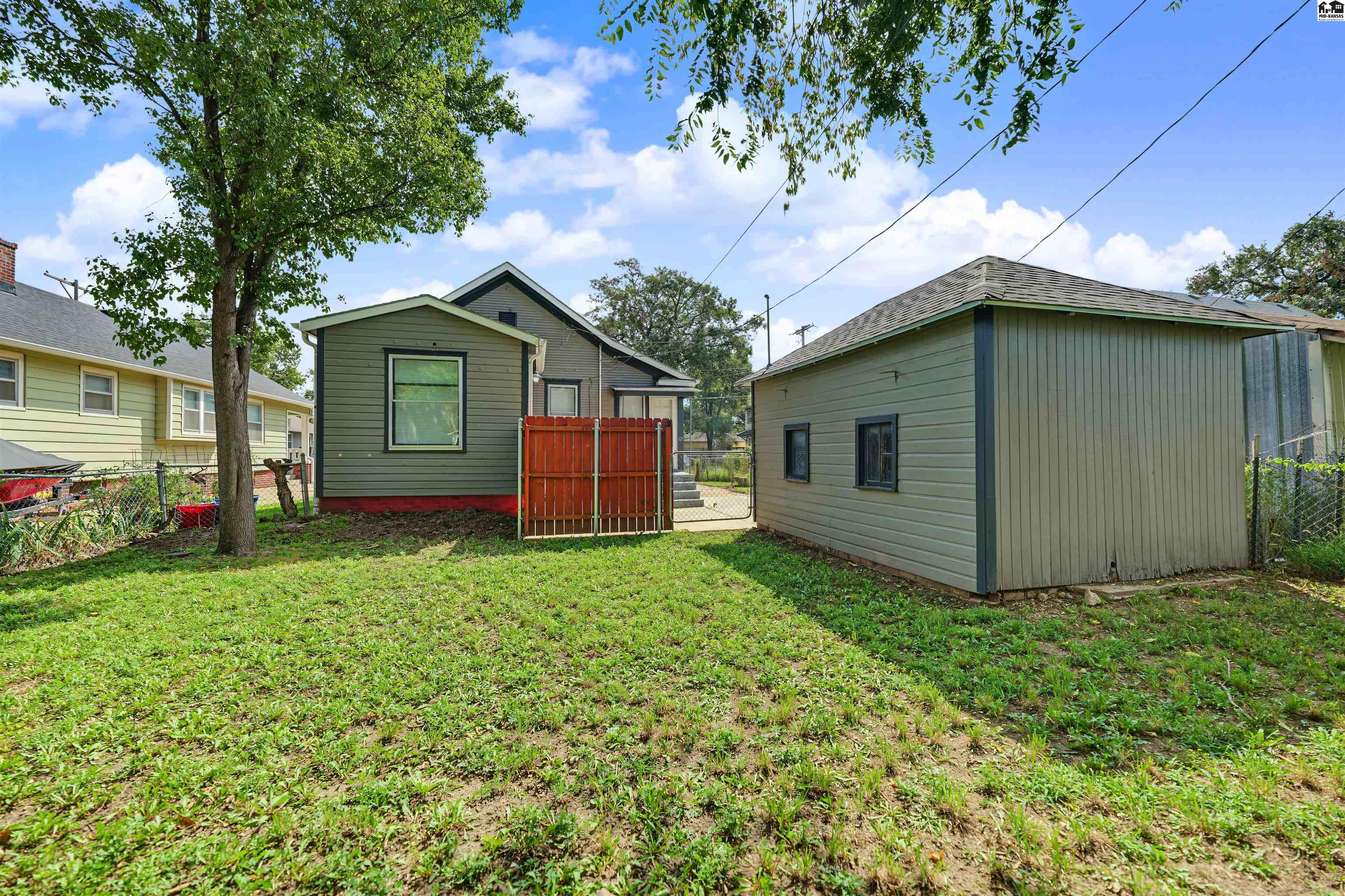 442 W Putnam Ave, Salina, KS 67401