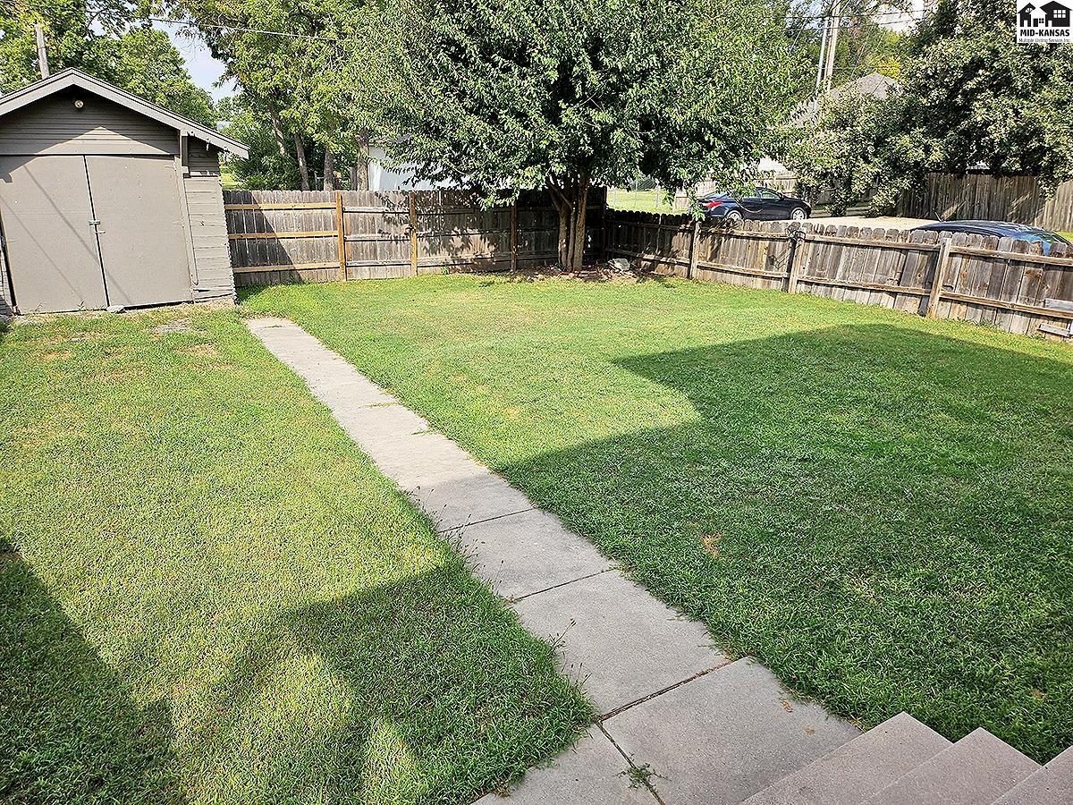 107 N Chestnut St, Mcpherson, KS 67460