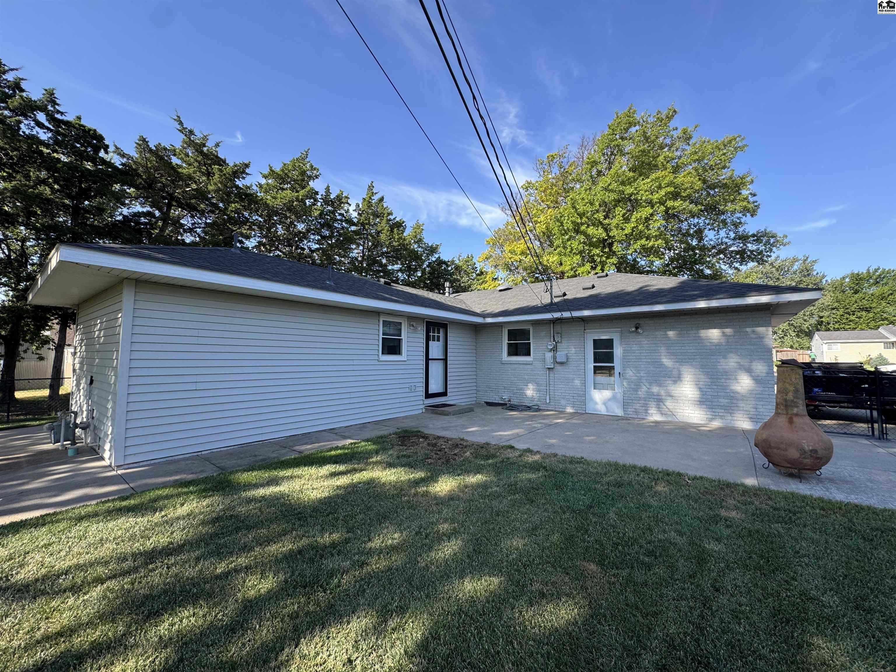 802 Larimer St, Pratt, KS 67124