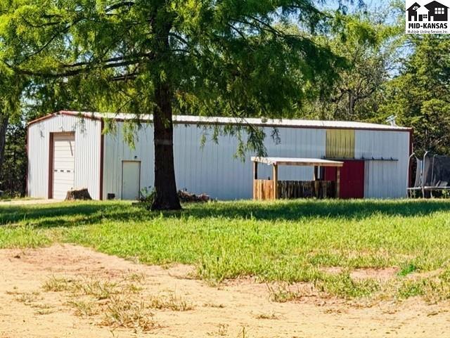 605 W 67th Ln, Hutchinson, KS 67502