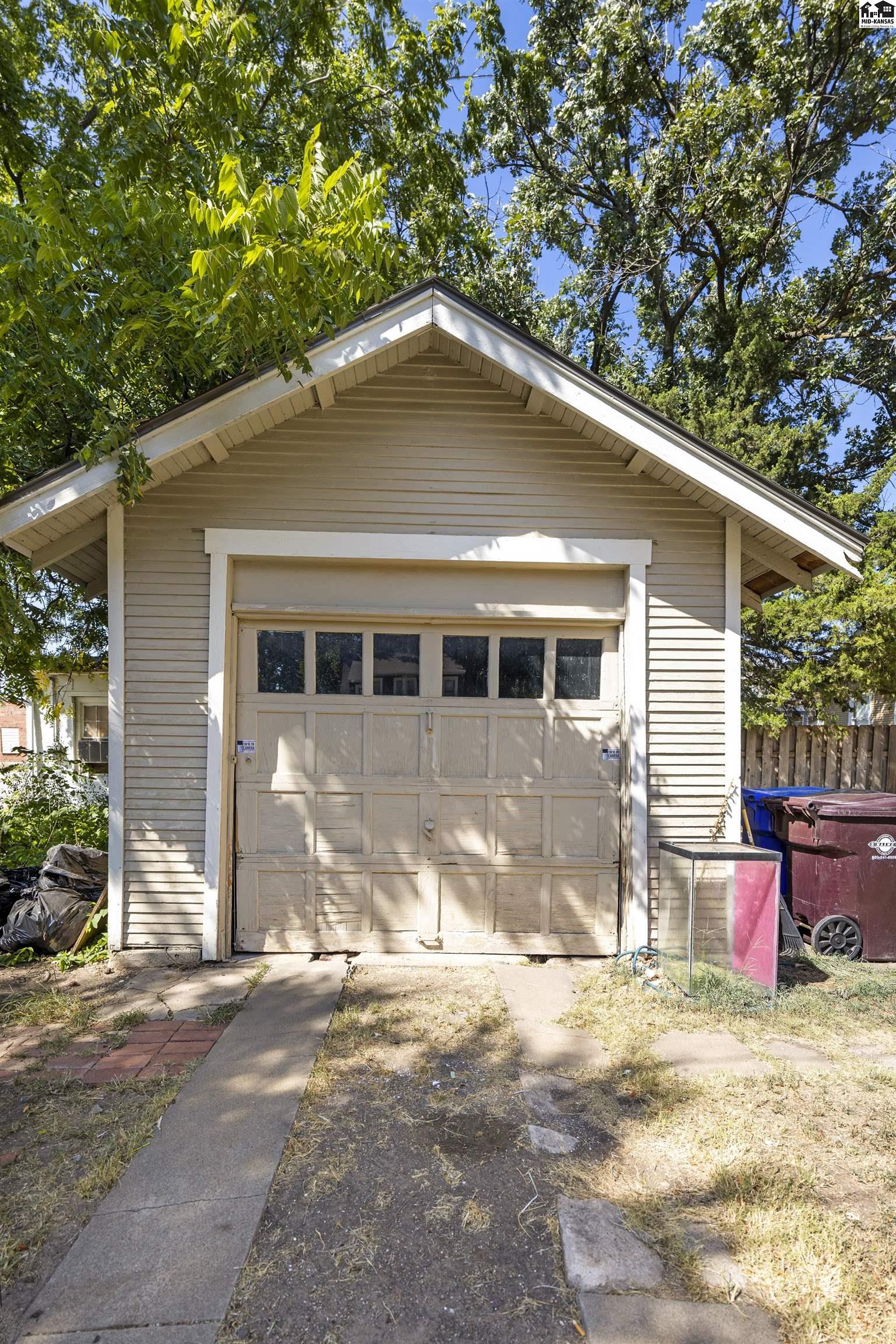 322 S Ash St, Mcpherson, KS 67460