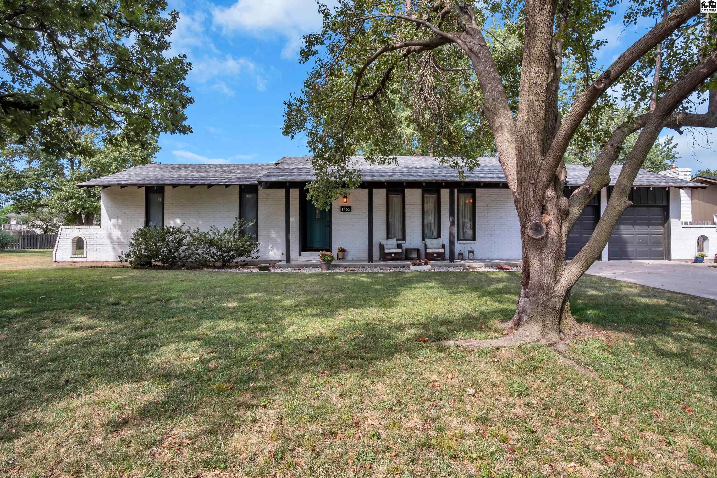 1455 N Dover Rd, Mcpherson, KS 67460