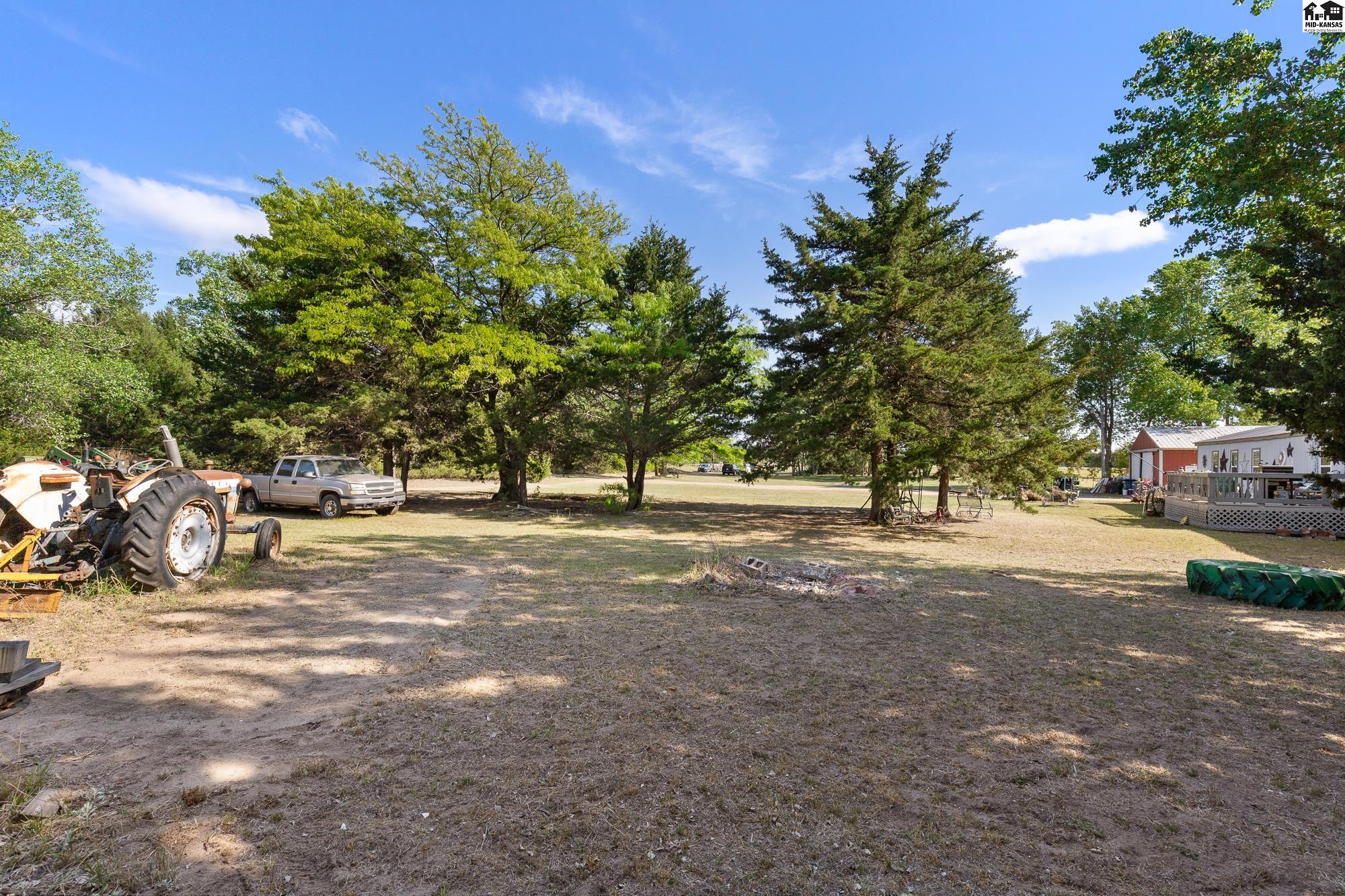 23200 W Mills Ave, Plevna, KS 67568