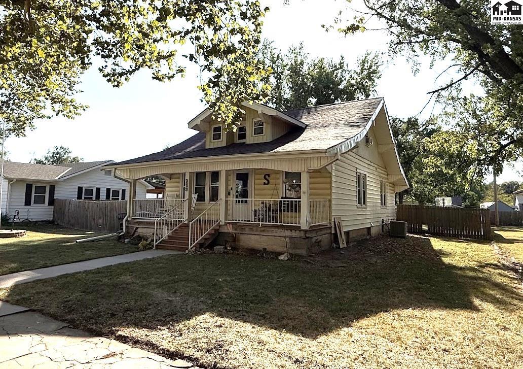 315 N Carrie St, Mcpherson, KS 67460