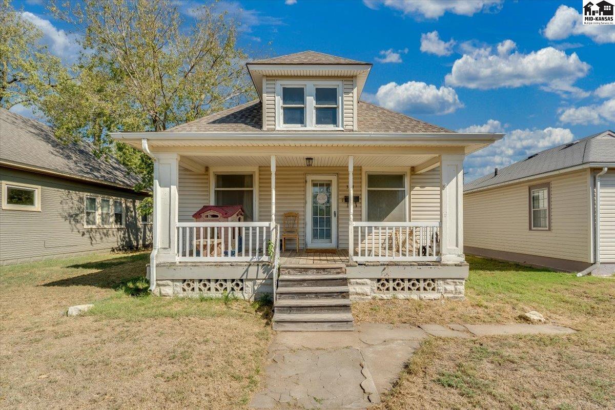 314 W 15 Ave, Hutchinson, KS 67501