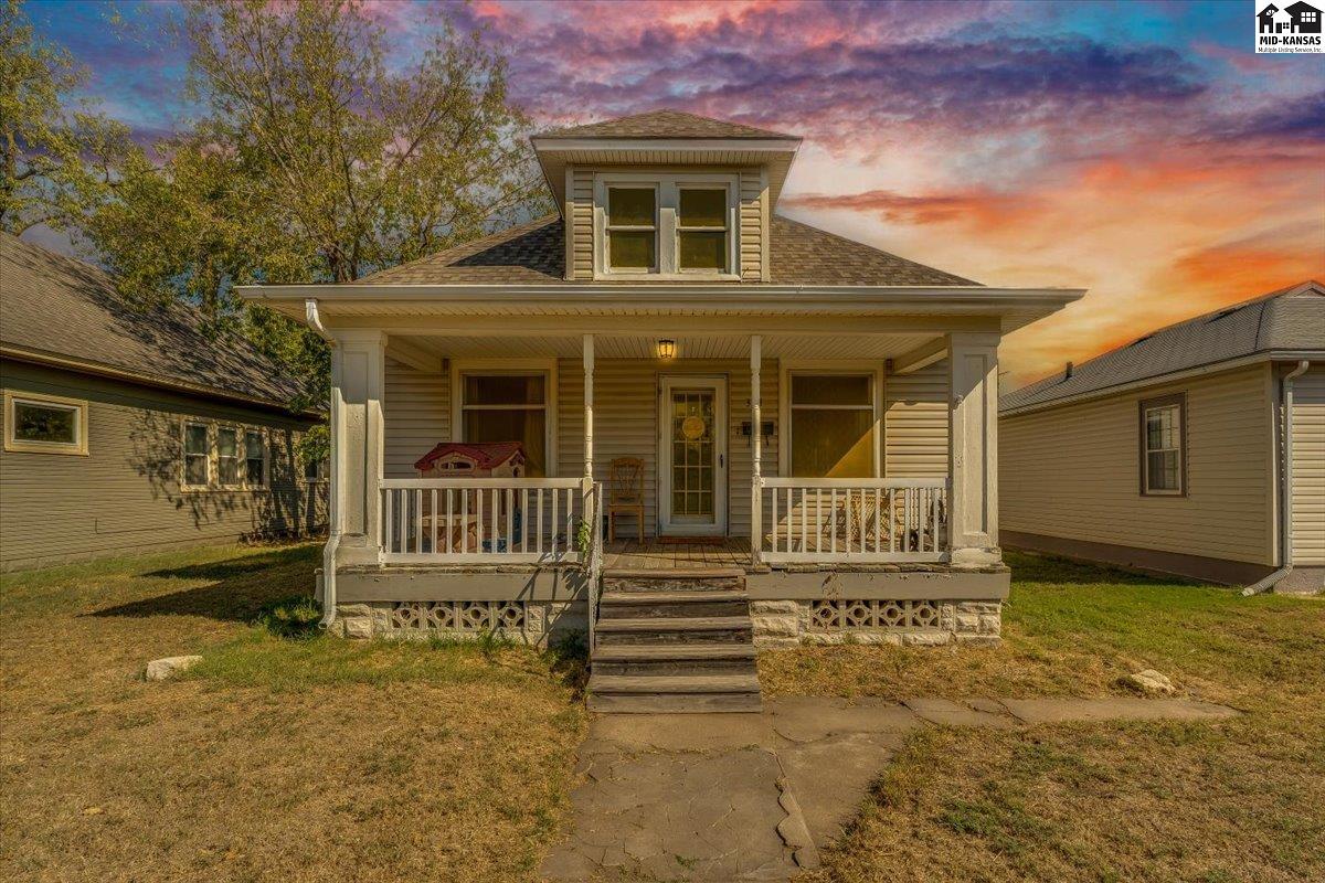 314 W 15 Ave, Hutchinson, KS 67501