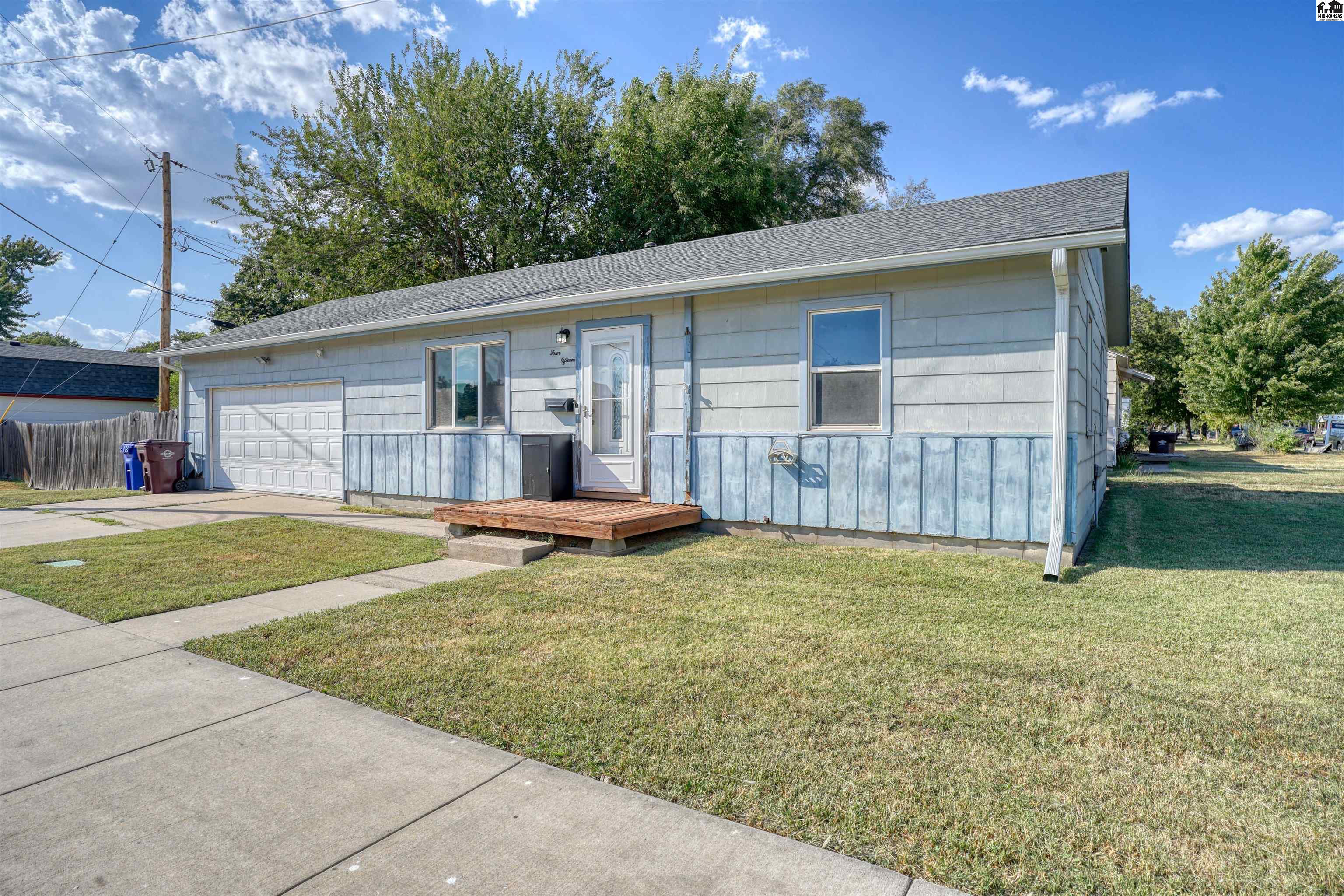 415 E Avenue A, Mcpherson, KS 67460