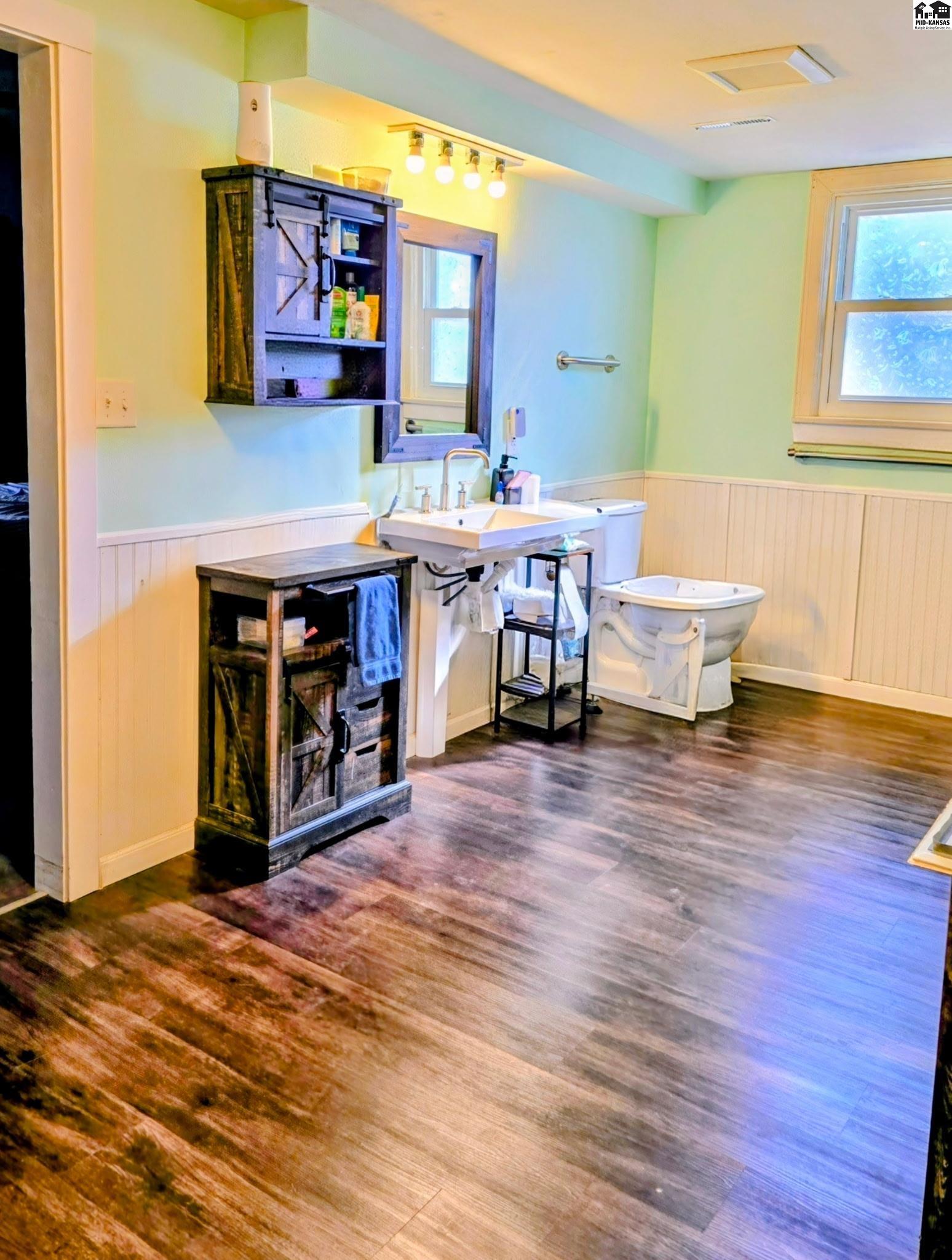 740 N Walnut St, Medicine Lodge, KS 67104