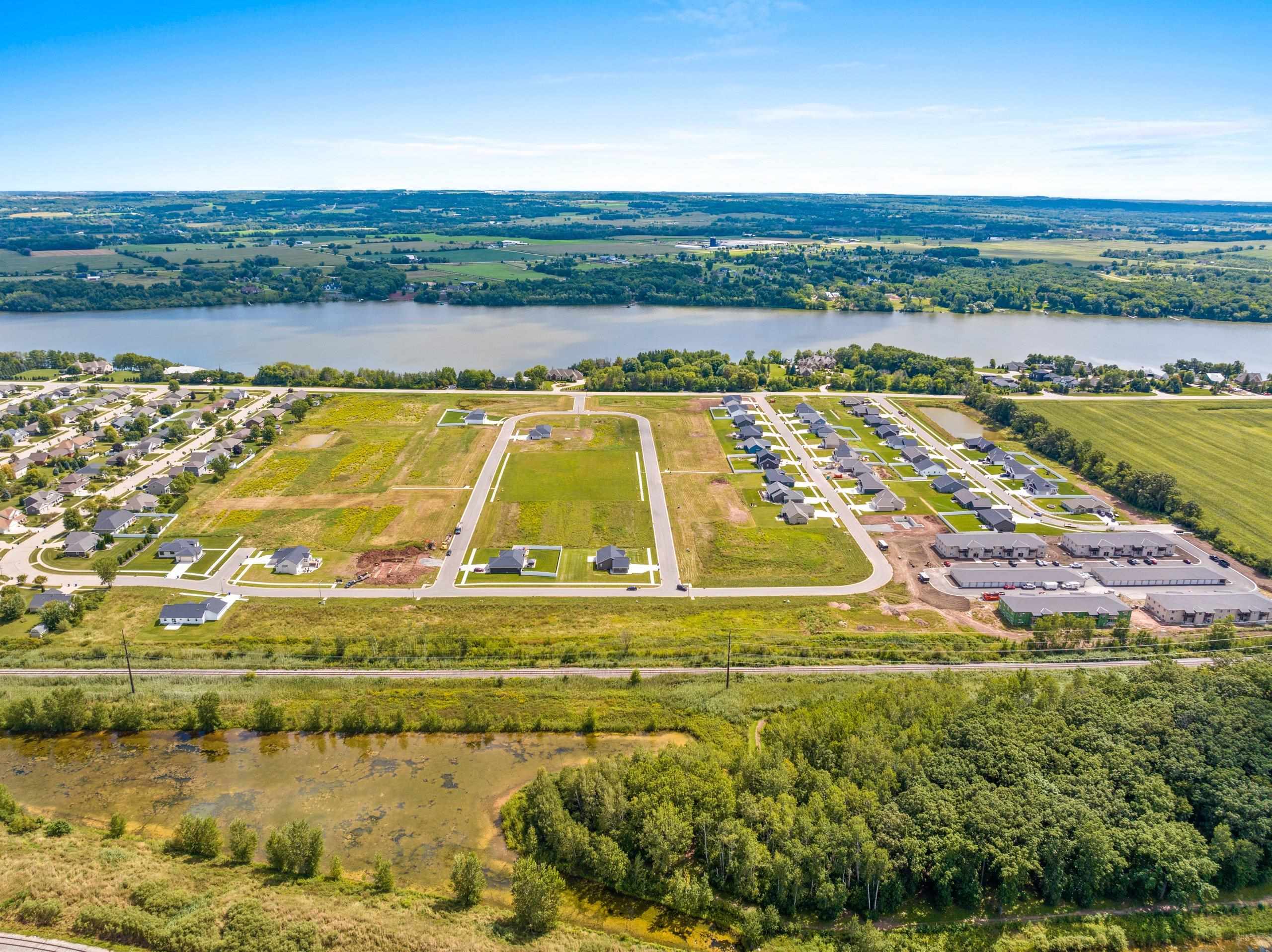 400 Battery Ave #228, De Pere, WI 54115