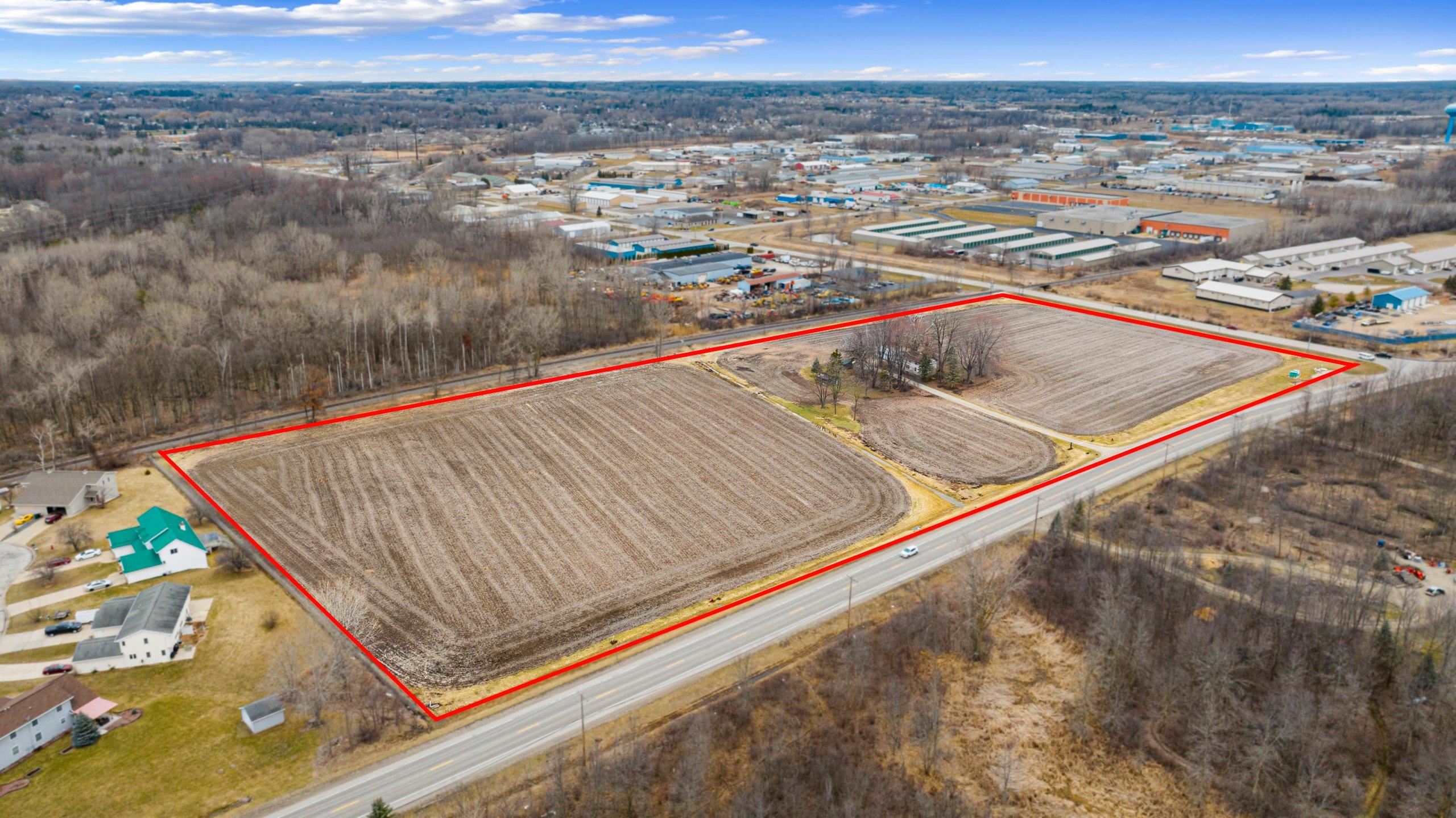 1141 Lakeview Dr, Green Bay, WI 54313-8821