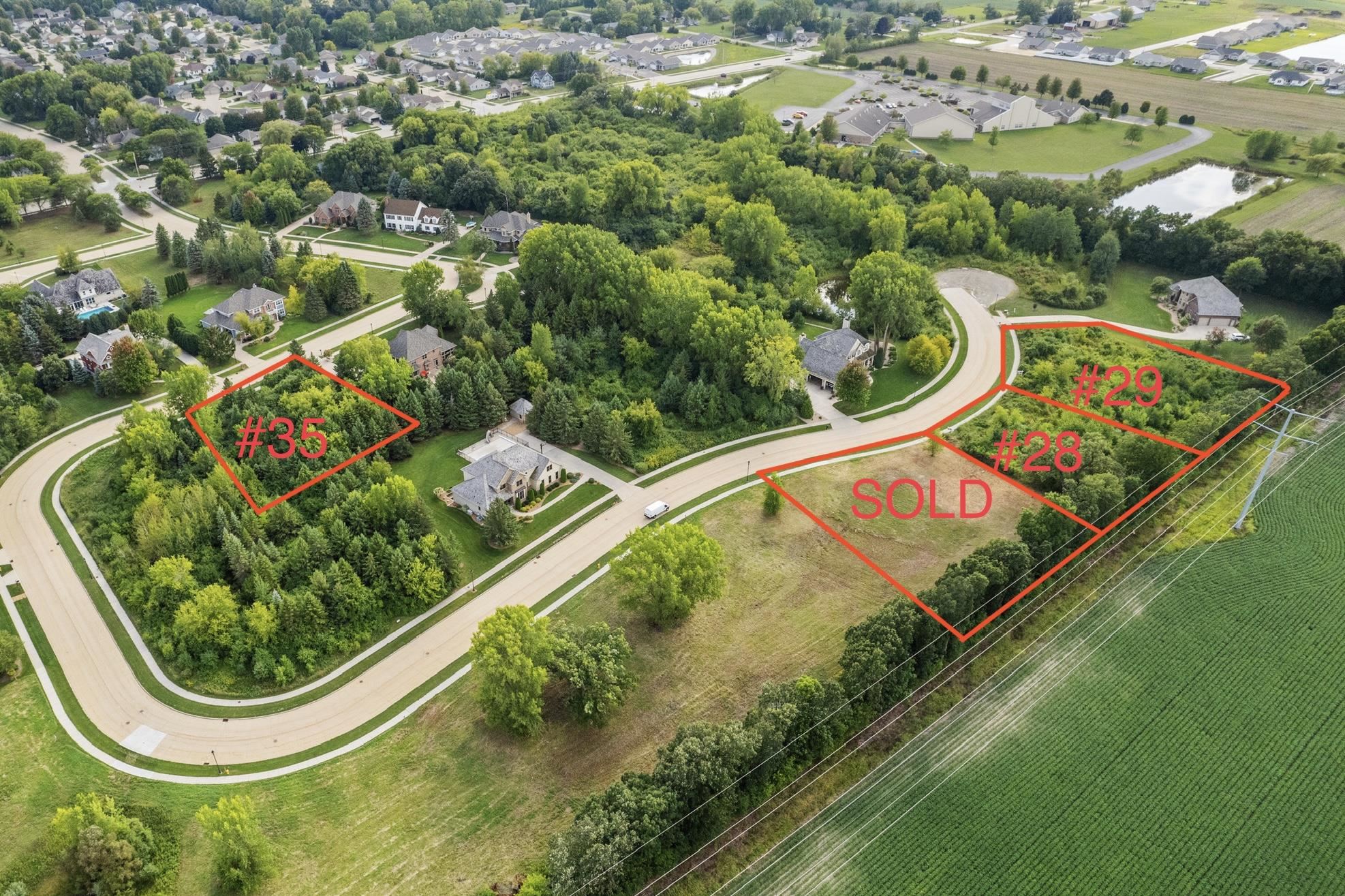 Quail Run Dr #28, Oshkosh, WI 54904