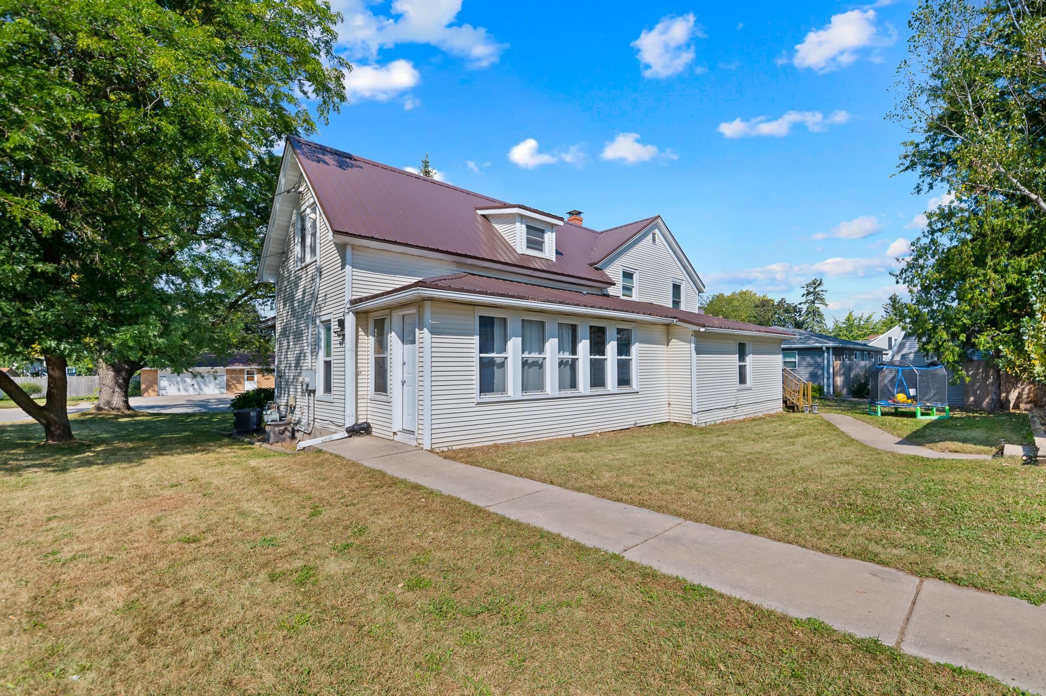 801 S Erie St, De Pere, WI 54115
