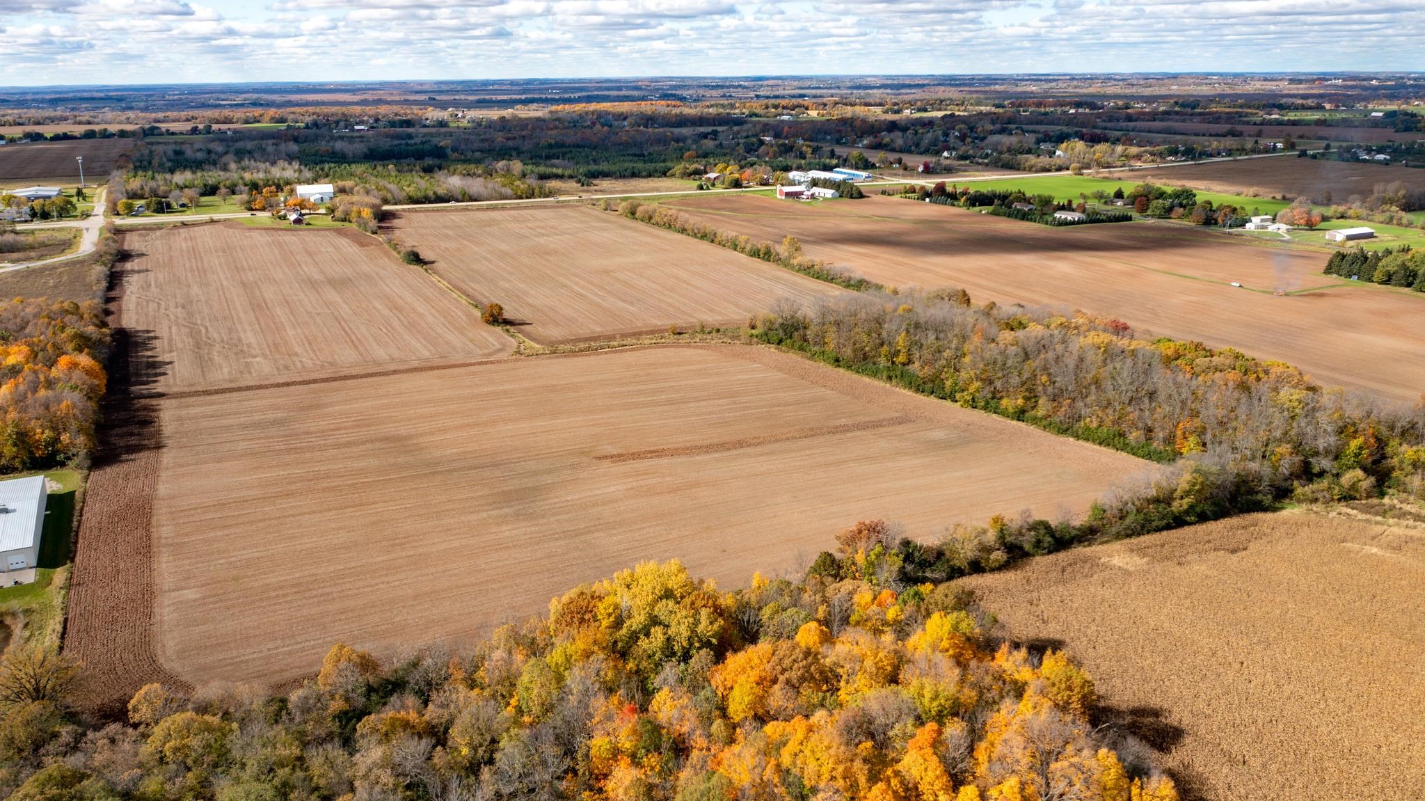 9134 State Road 76, Neenah, WI 54956