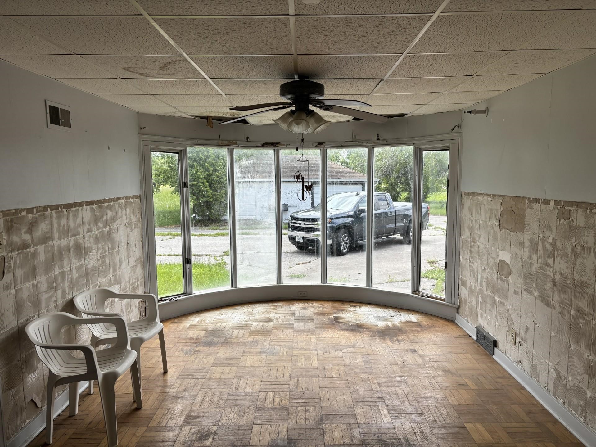 5628 Sturgeon Bay Rd, New Franken, WI 54229-9445