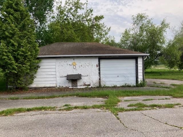 5628 Sturgeon Bay Rd, New Franken, WI 54229-9445
